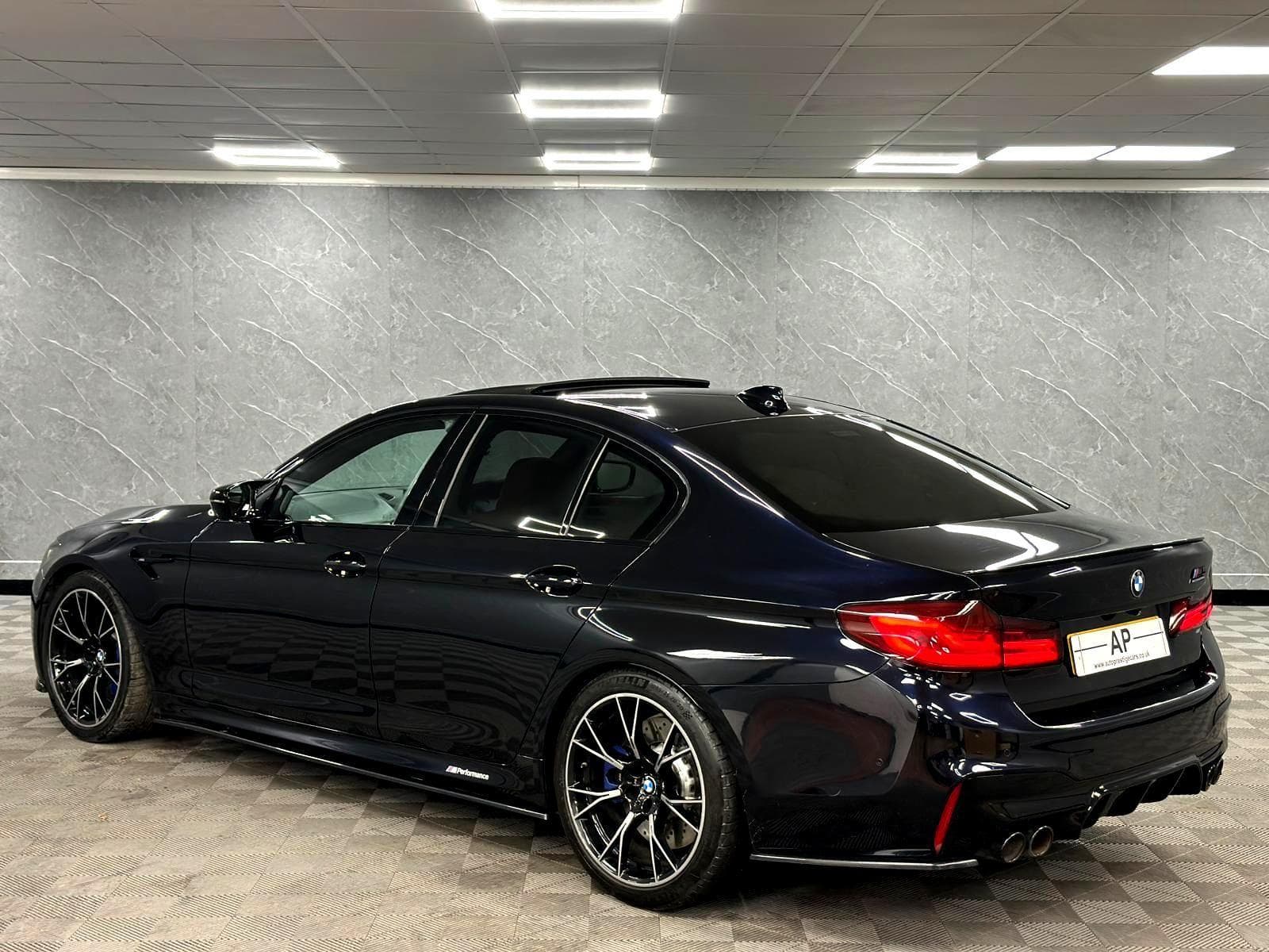 2019 BMW M5 - Thumbnail 28