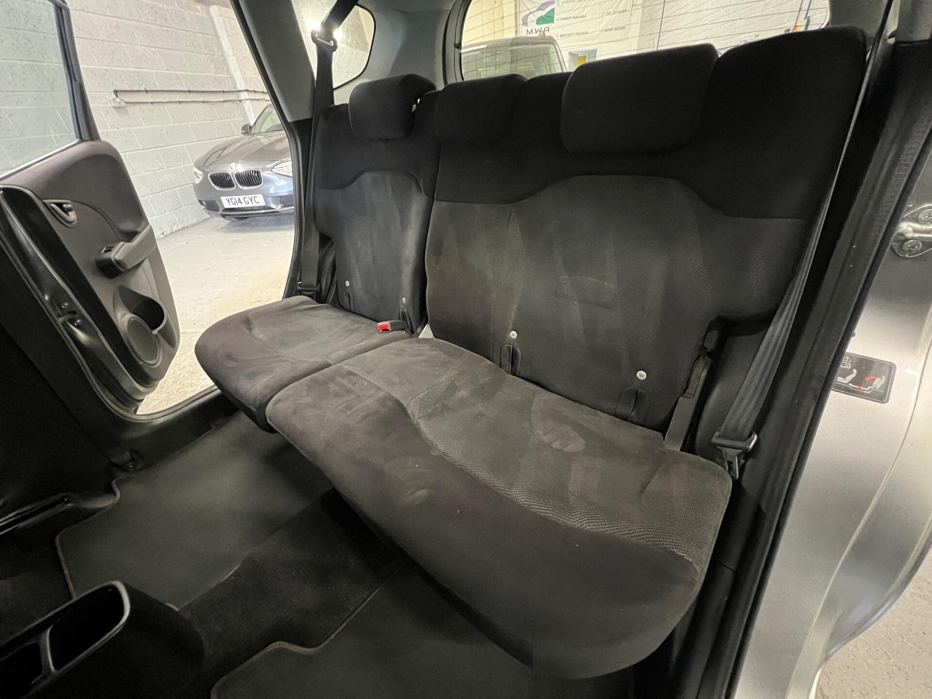 2010 Honda Jazz - Thumbnail 35