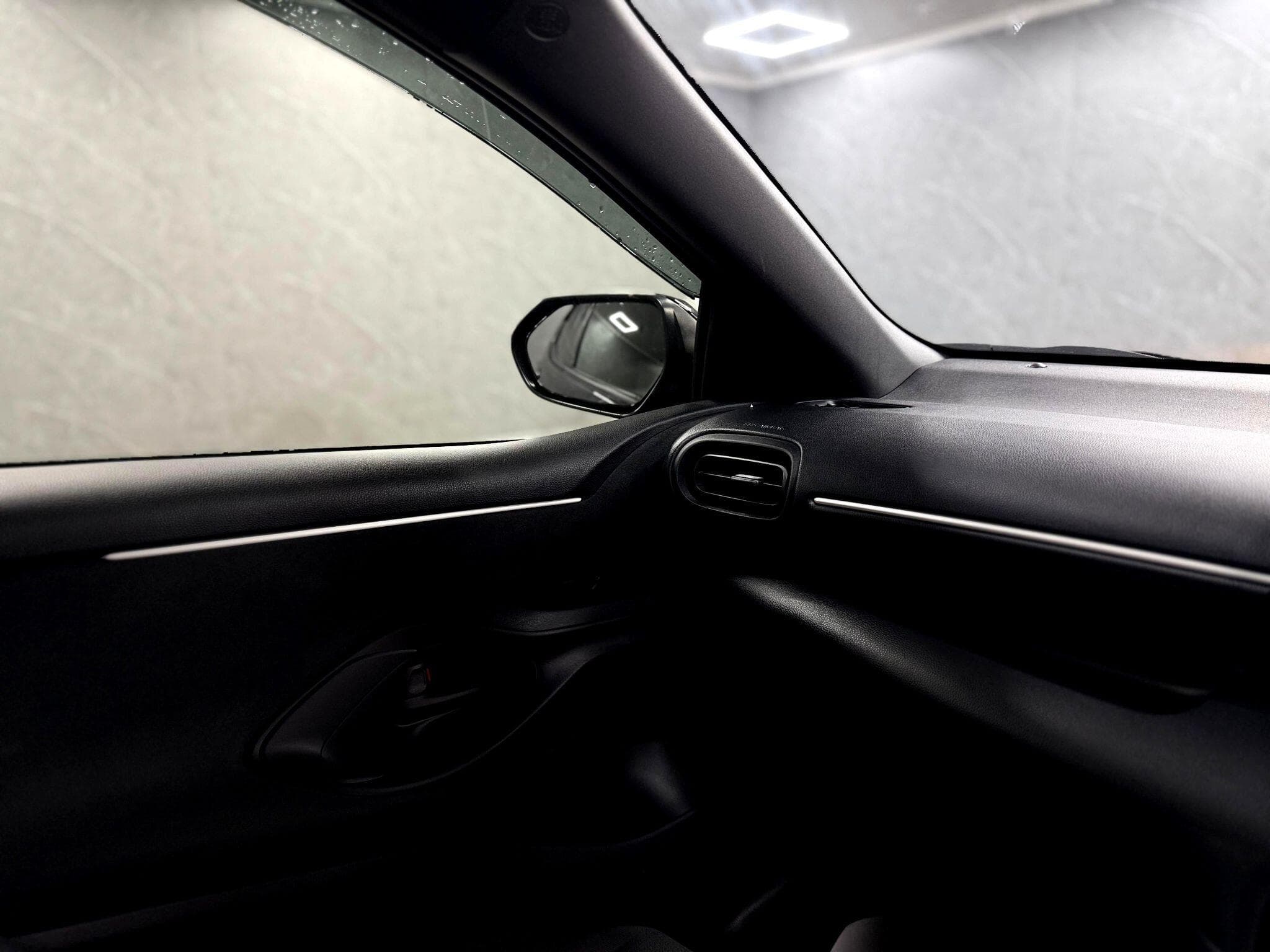 2023 Toyota Yaris - Thumbnail 42