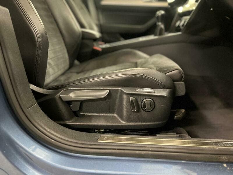 2015 Volkswagen Passat - Thumbnail 26