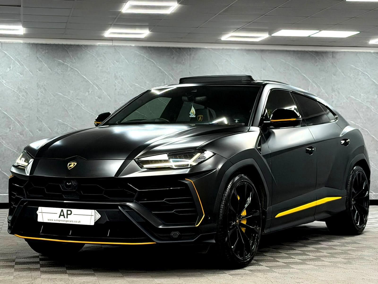 2022 Lamborghini Urus - Thumbnail 15
