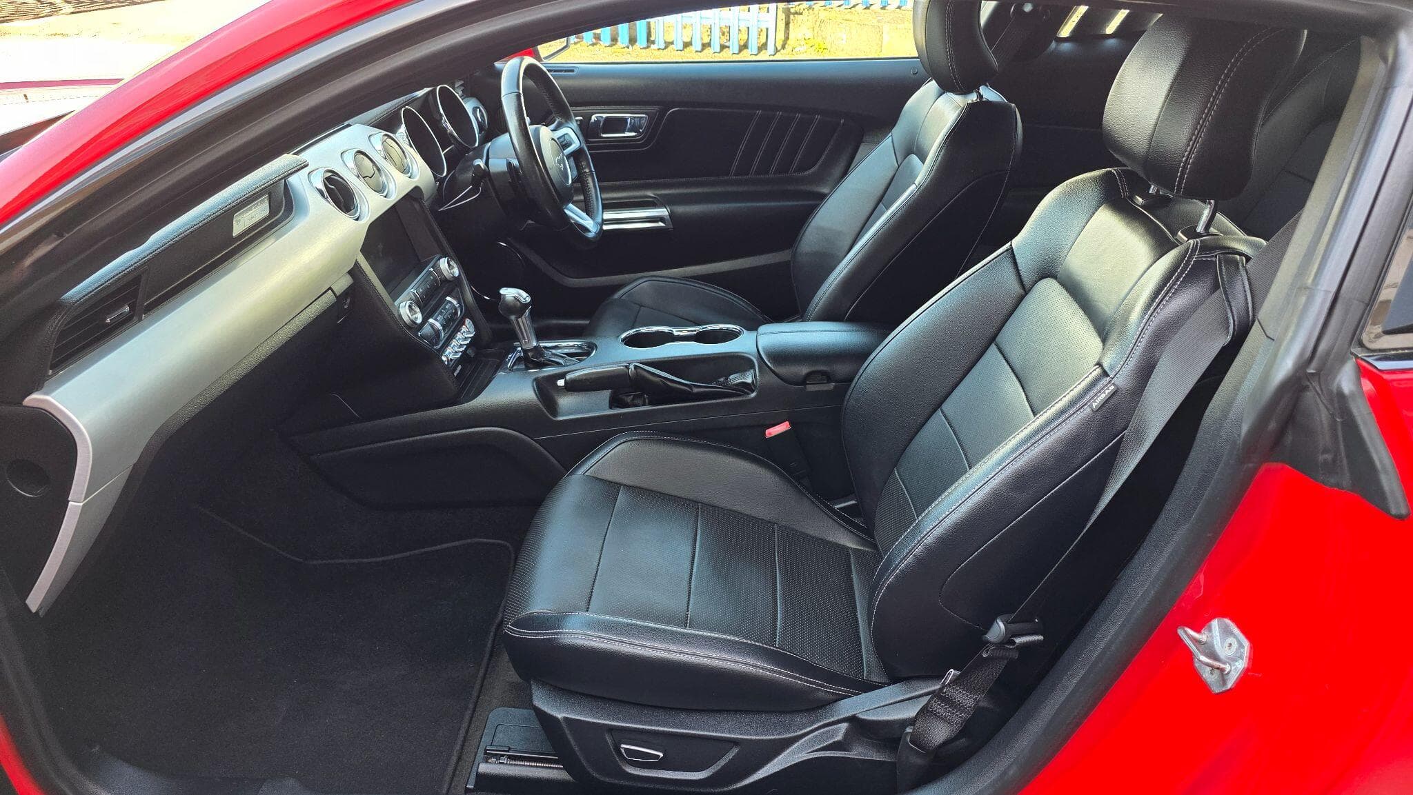 2016 Ford Mustang - Thumbnail 17