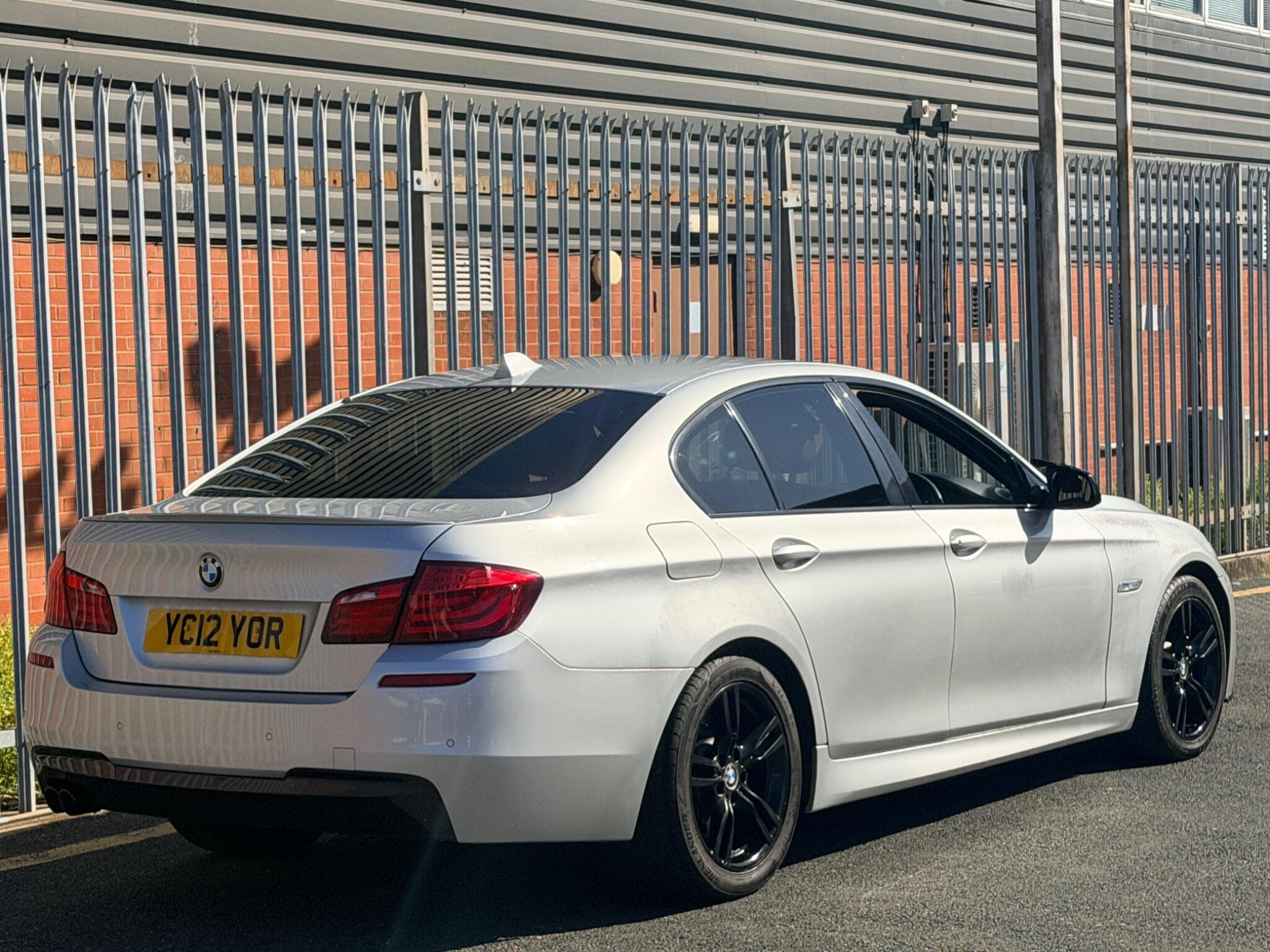 2012 BMW 5 Series - Image 3
