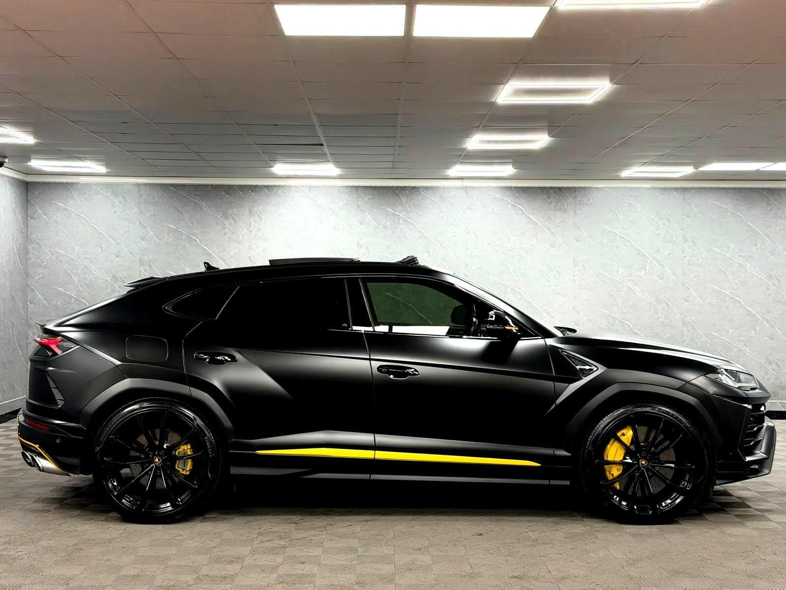 2022 Lamborghini Urus - Thumbnail 39