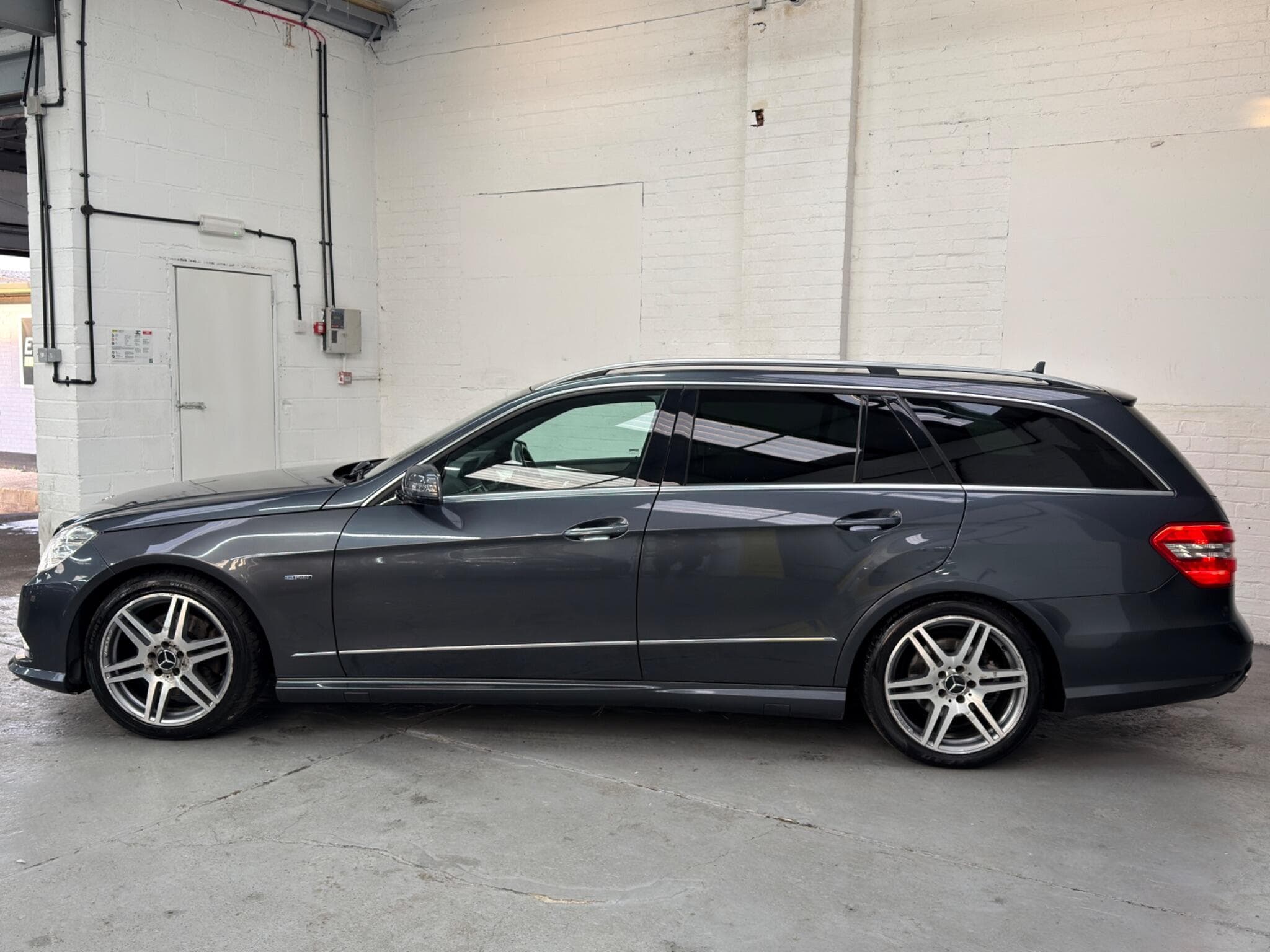 2010 Mercedes-Benz E Class - Thumbnail 7