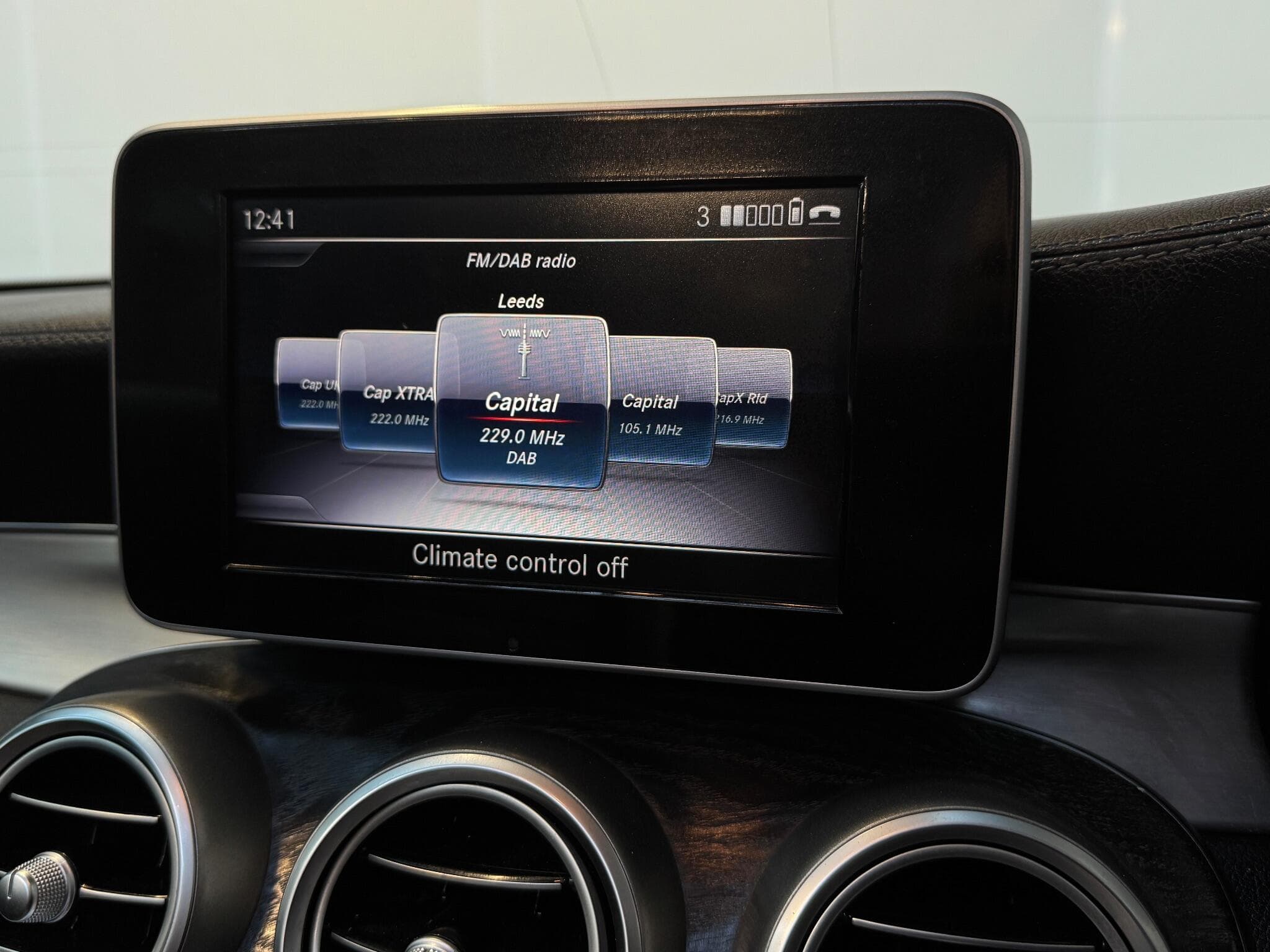 2018 Mercedes-Benz C Class - Thumbnail 19