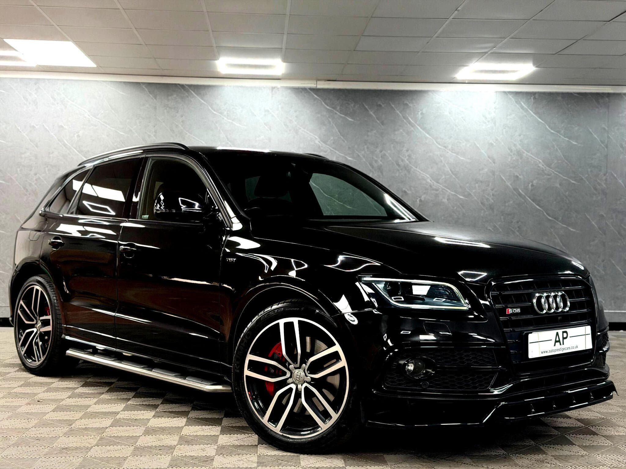 2016 Audi SQ5 - Main