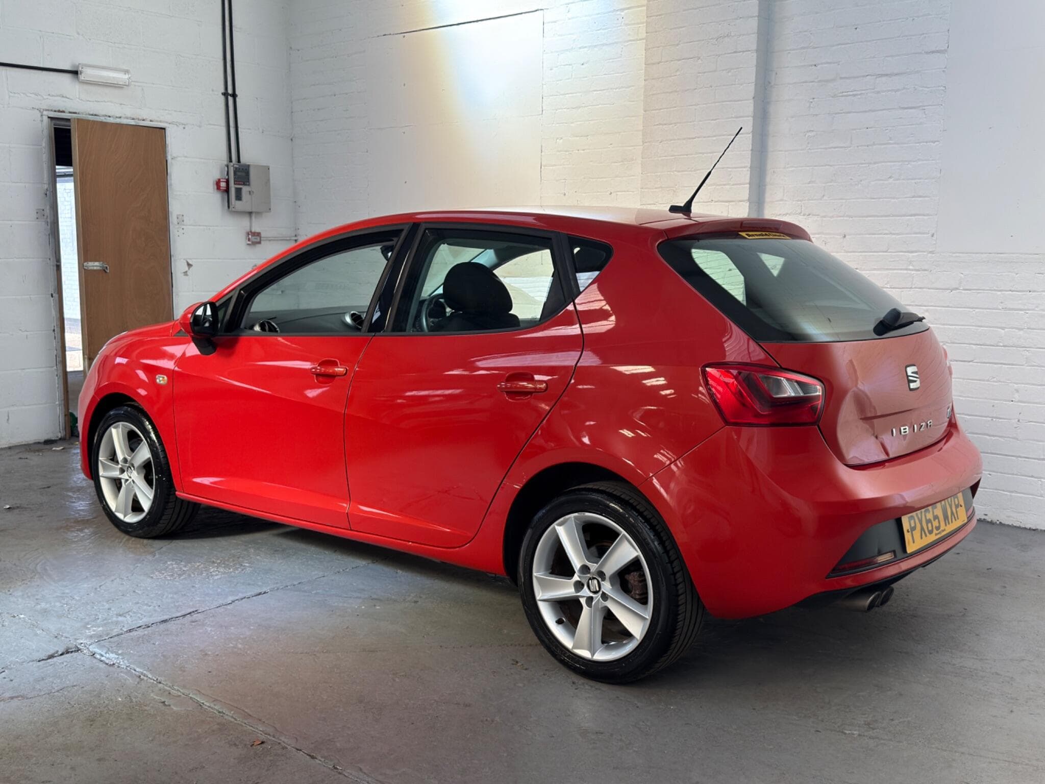2015 SEAT Ibiza - Thumbnail 4