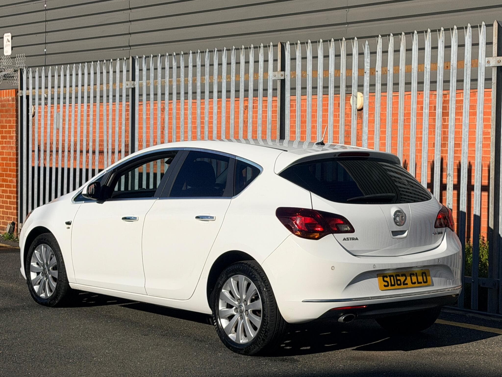 2012 Vauxhall Astra - Thumbnail 14