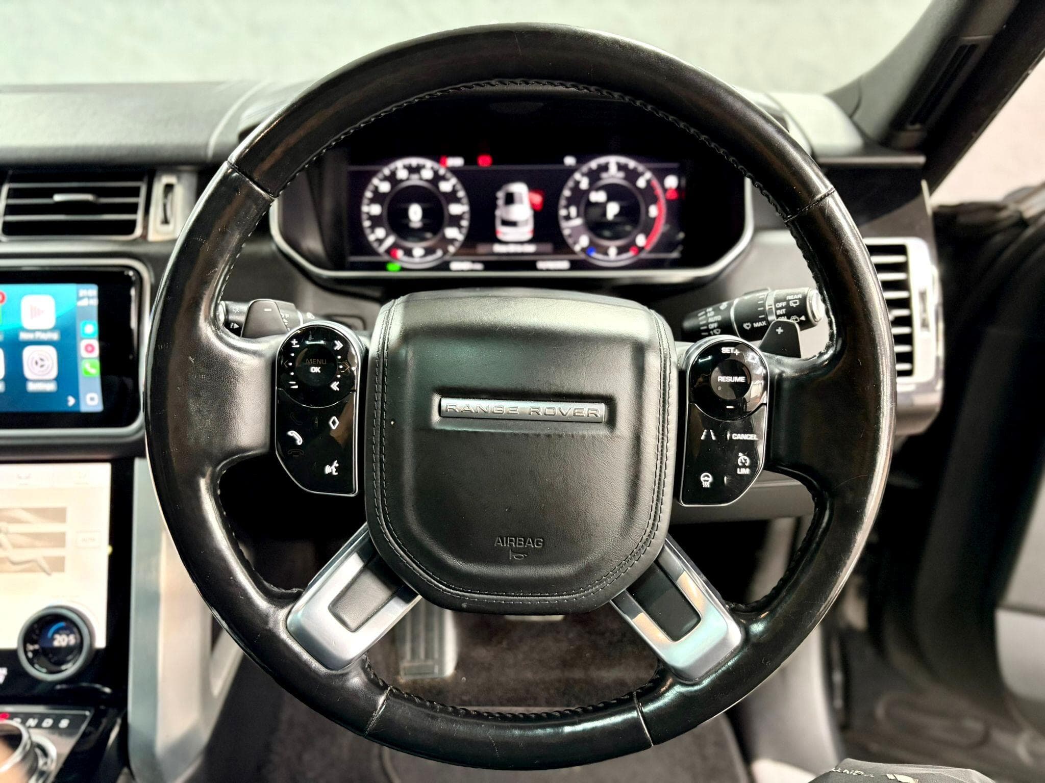 2018 Land Rover Range Rover - Thumbnail 4