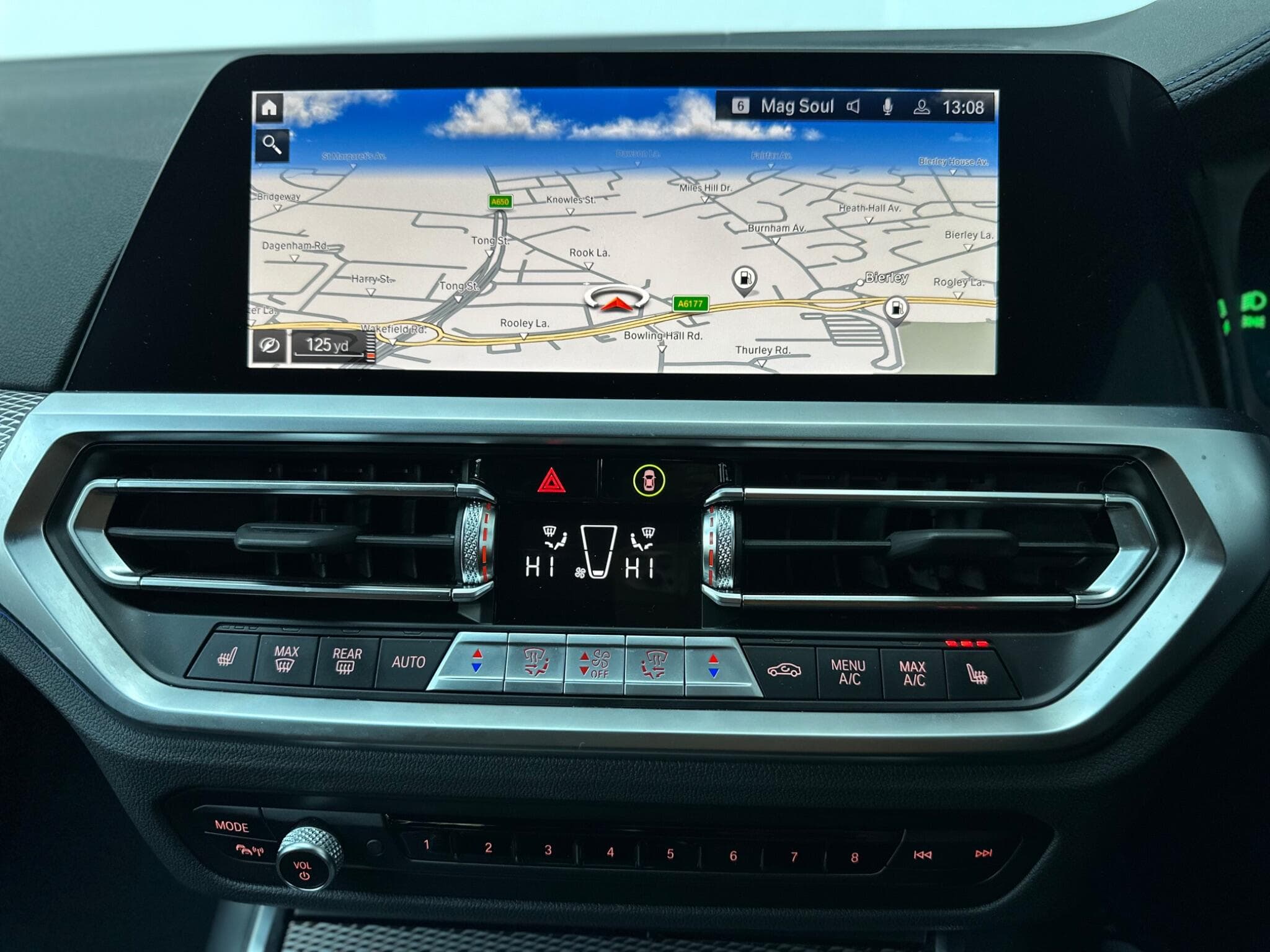 2021 BMW 3 Series - Thumbnail 15