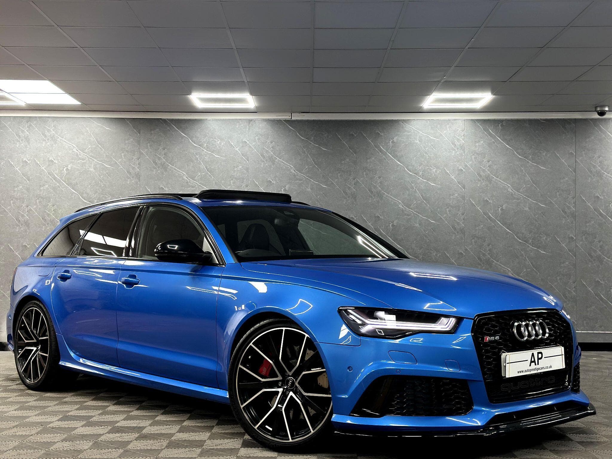2017 Audi RS6 Avant - Thumbnail 16