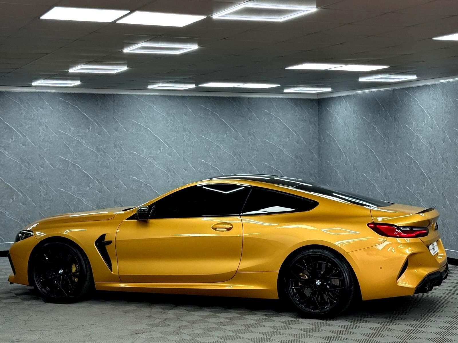 2022 BMW M8 - Thumbnail 32