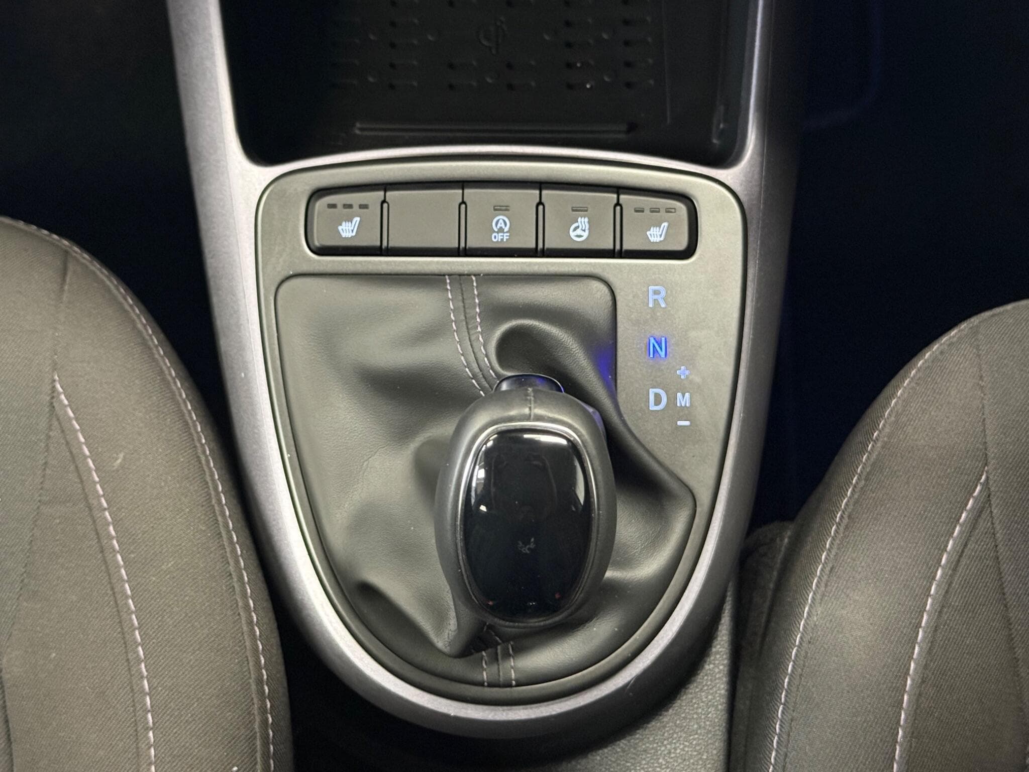 2025 Hyundai i10 - Thumbnail 29
