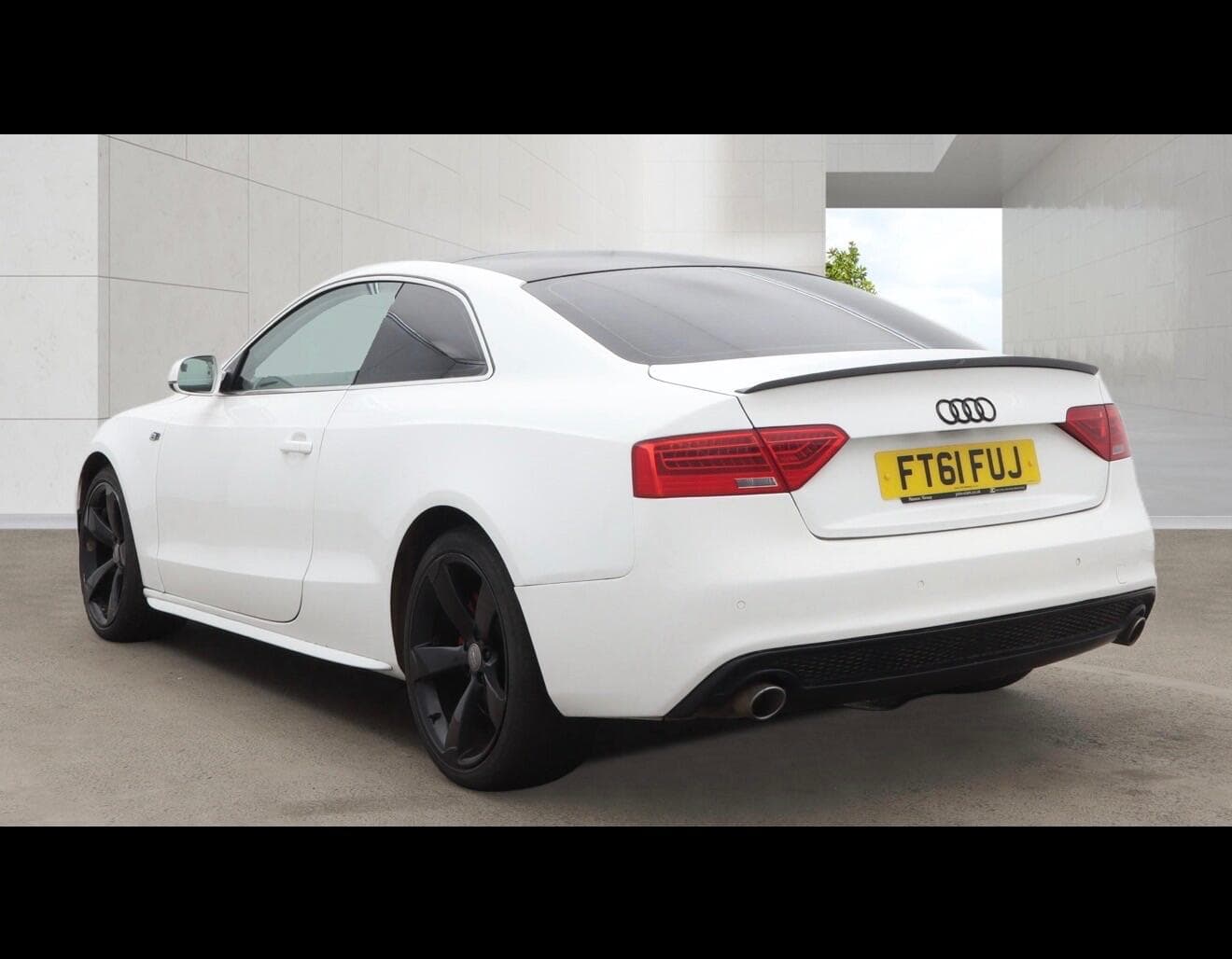2011 Audi A5 - Thumbnail 3