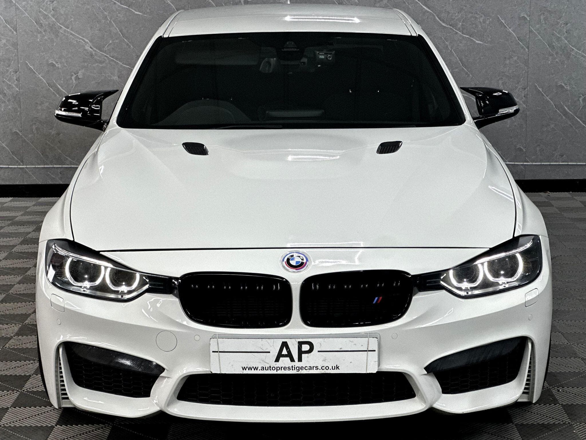 2015 BMW 3 Series - Thumbnail 29