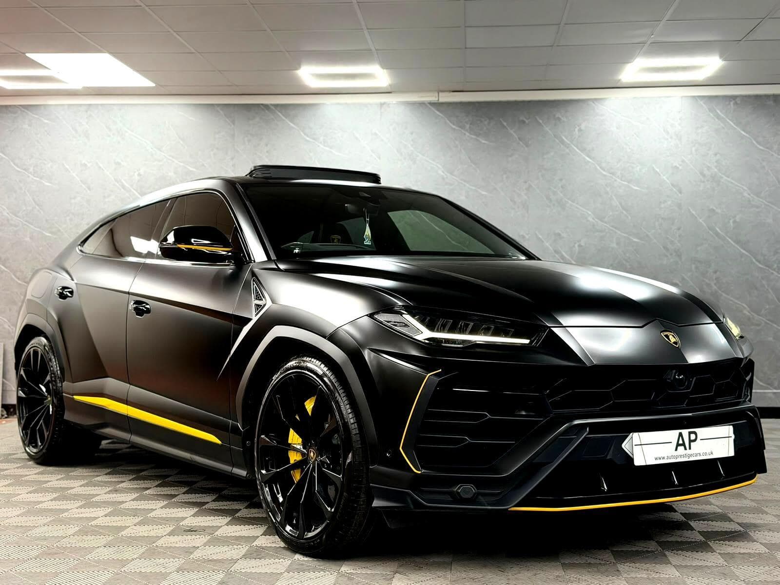 2022 Lamborghini Urus - Thumbnail 7