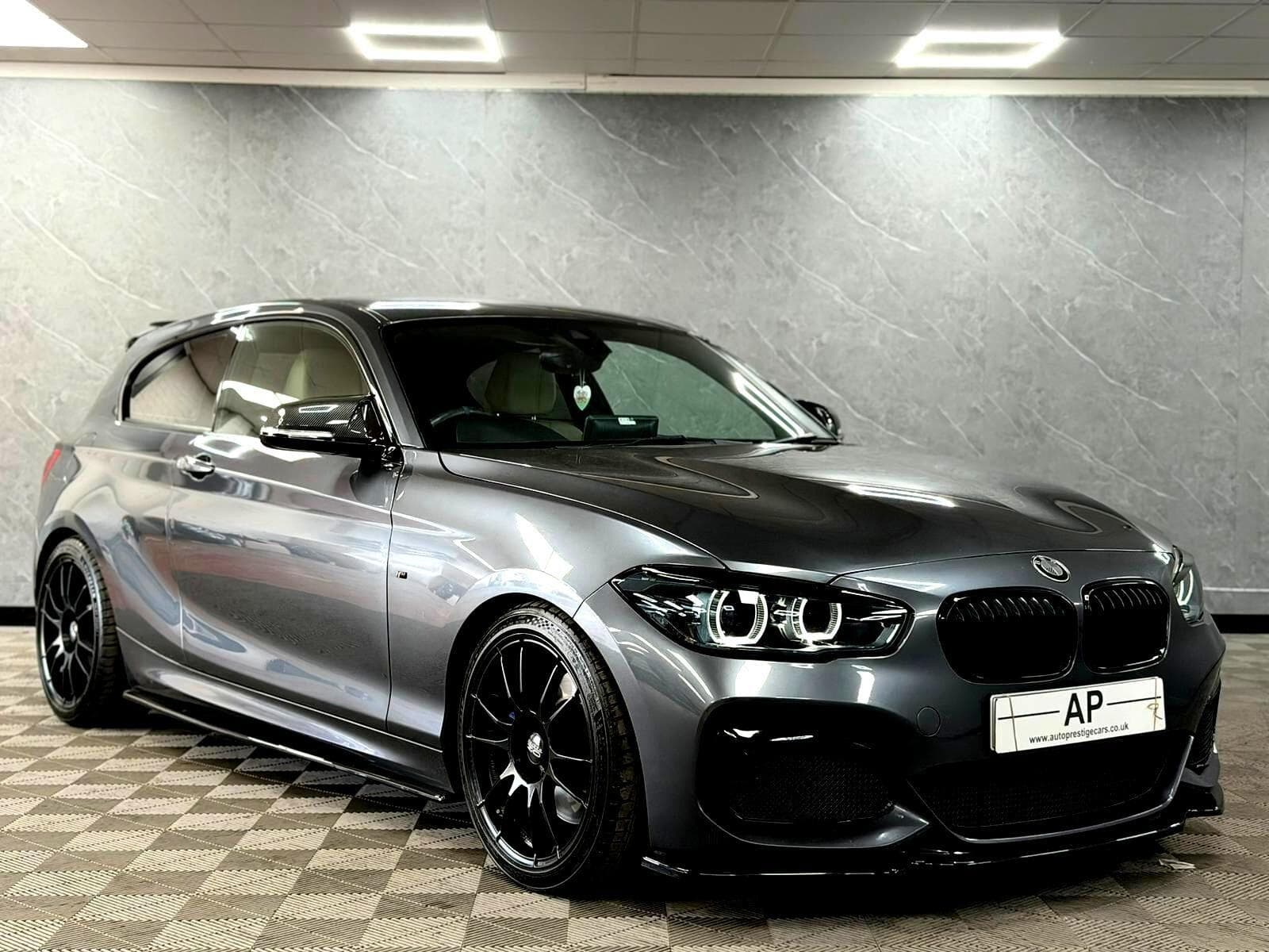 2017 BMW 1 Series - Thumbnail 7