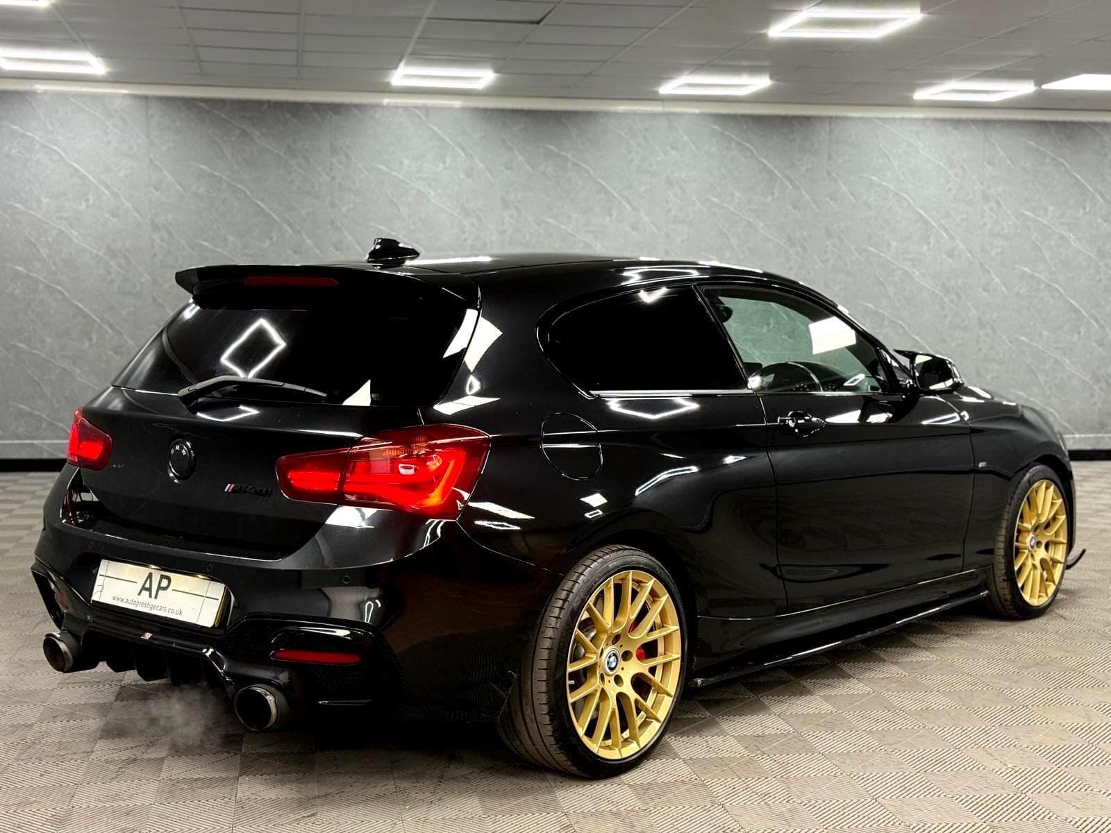 2017 BMW 1 Series - Thumbnail 30