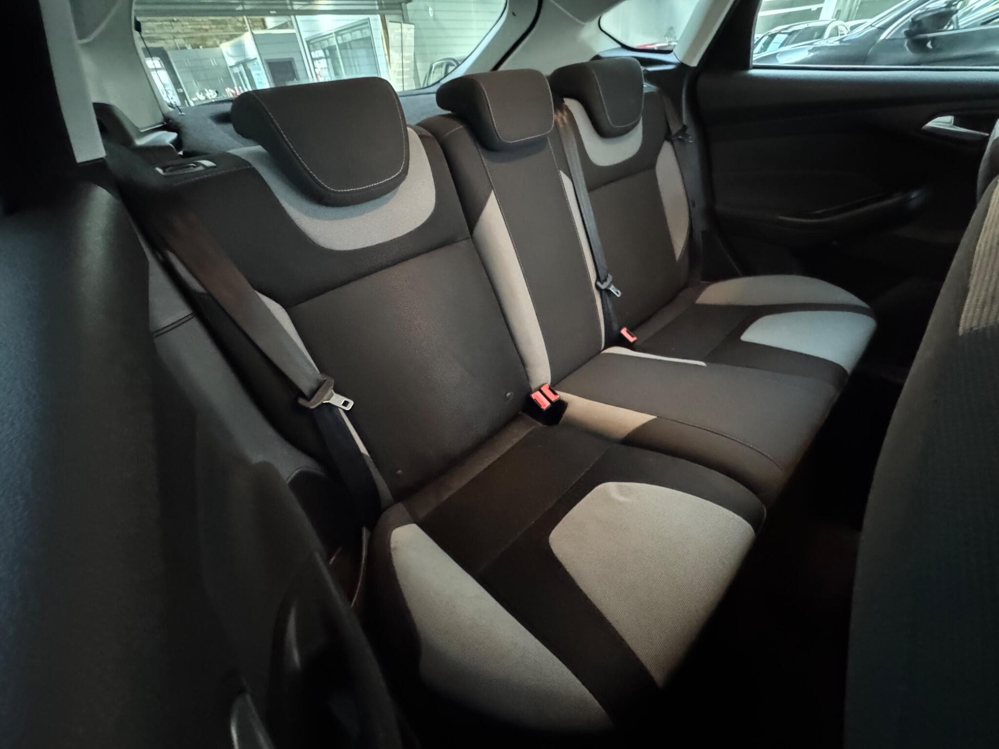 2014 Ford Focus - Thumbnail 12