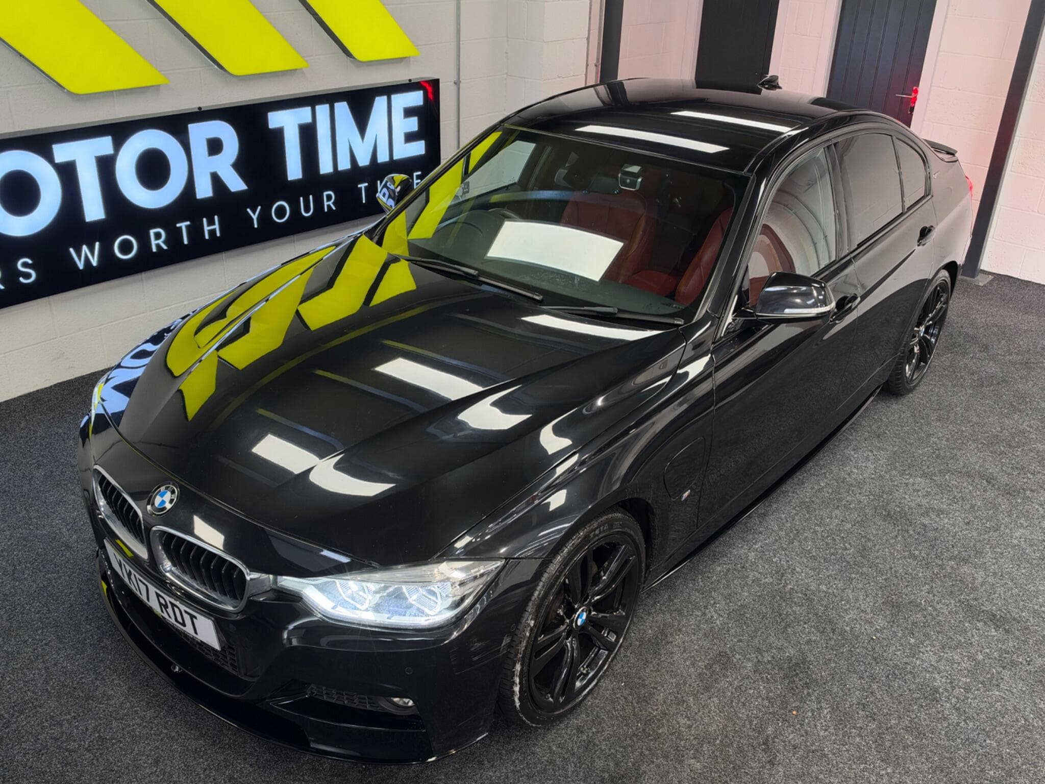 2017 BMW 3 Series - Thumbnail 4