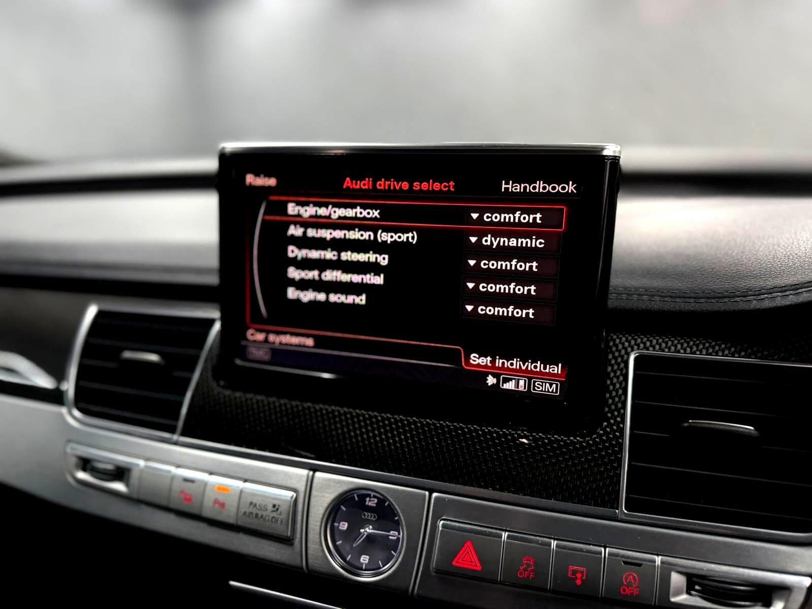 2015 Audi S8 - Thumbnail 51