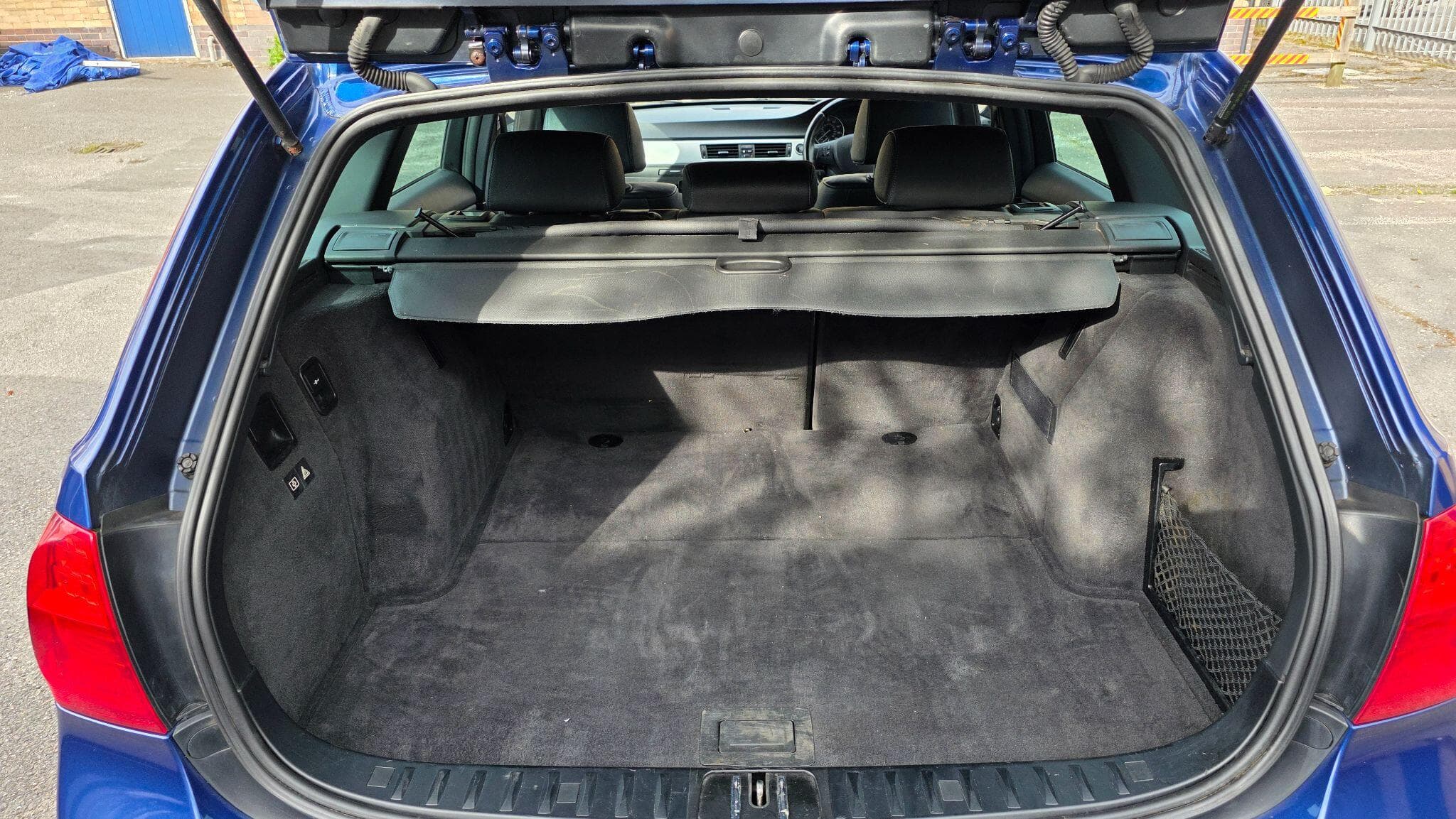 2012 BMW 3 Series - Thumbnail 17