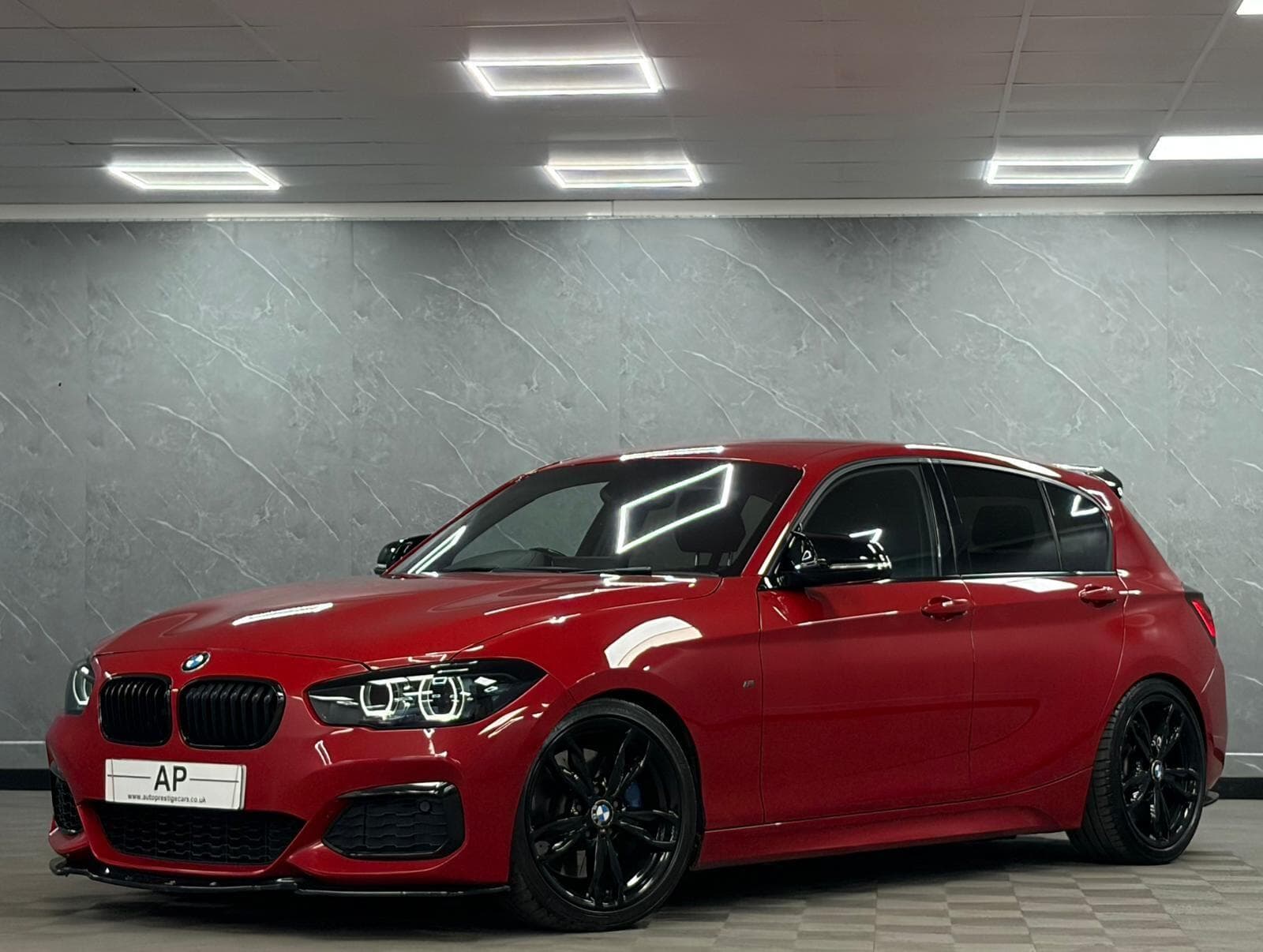 2018 BMW 1 Series - Thumbnail 12