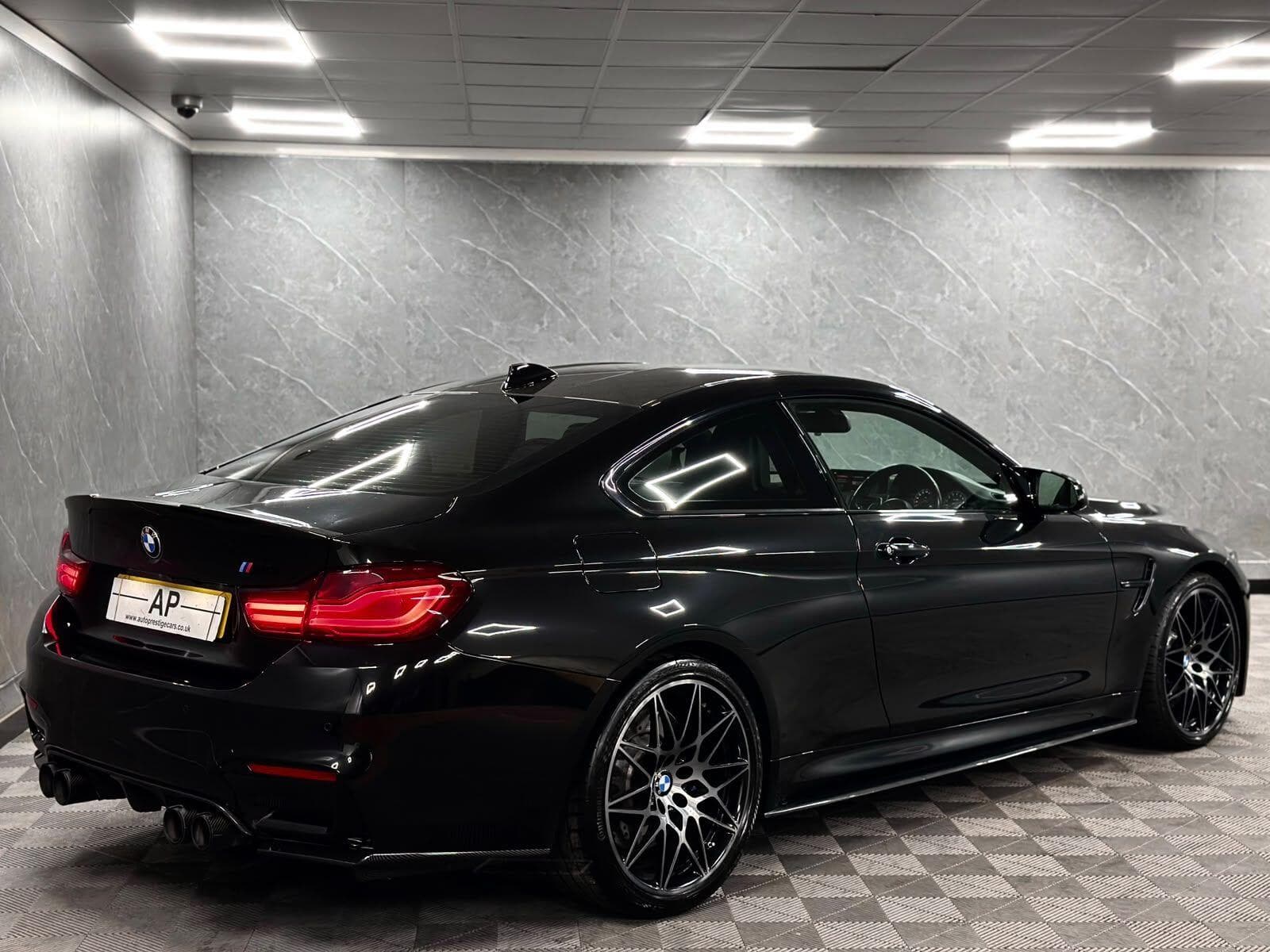 2017 BMW M4 - Thumbnail 48