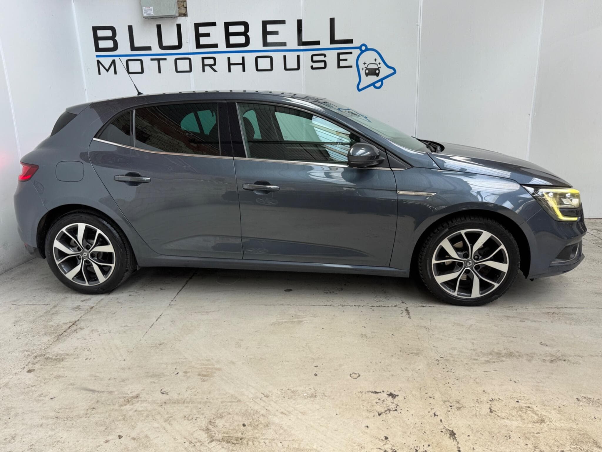 2017 Renault Megane - Thumbnail 9