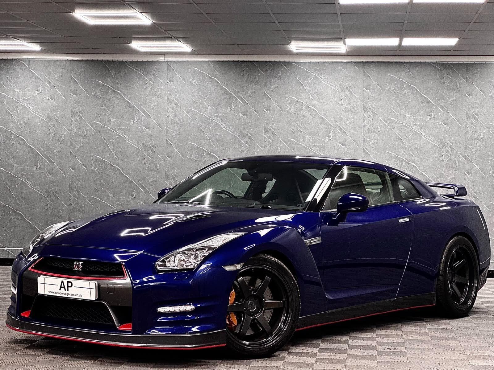 2012 Nissan GT-R - Thumbnail 24