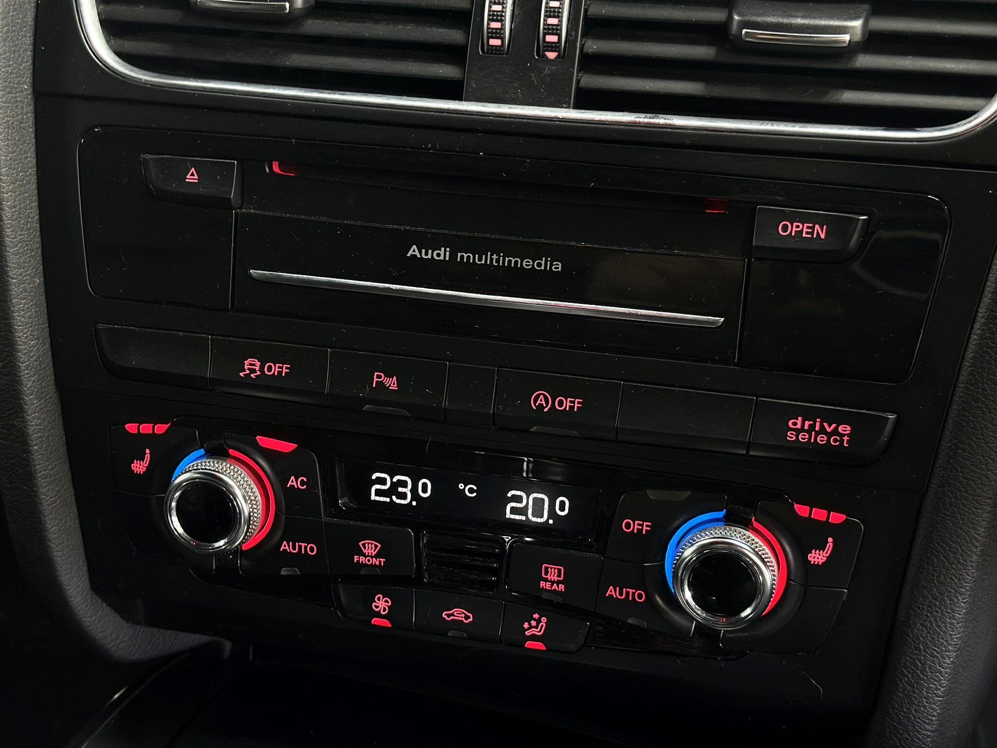 2013 Audi S4 - Thumbnail 37