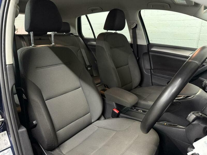 2016 Volkswagen Golf - Thumbnail 17