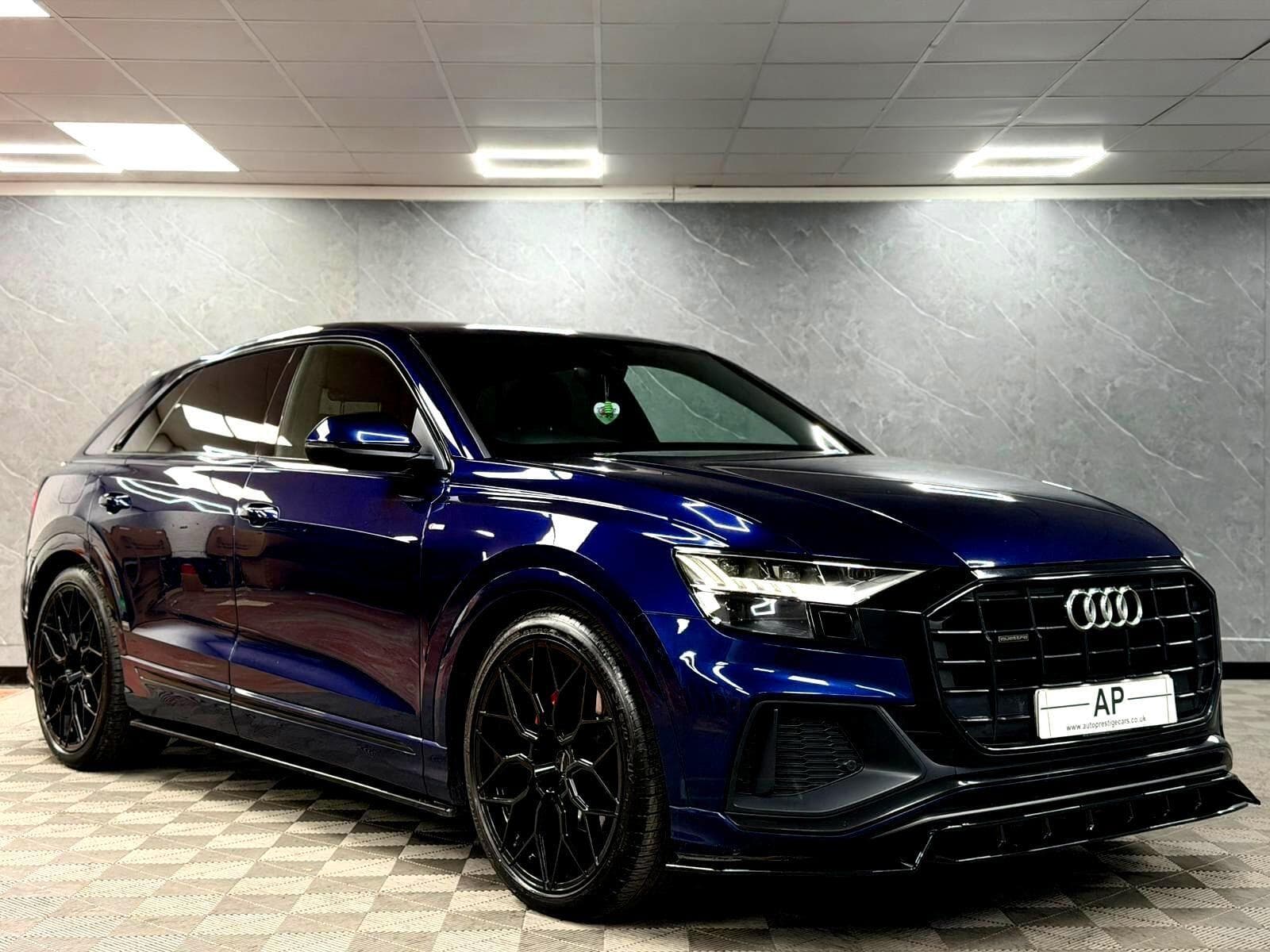 2019 Audi Q8 - Thumbnail 3