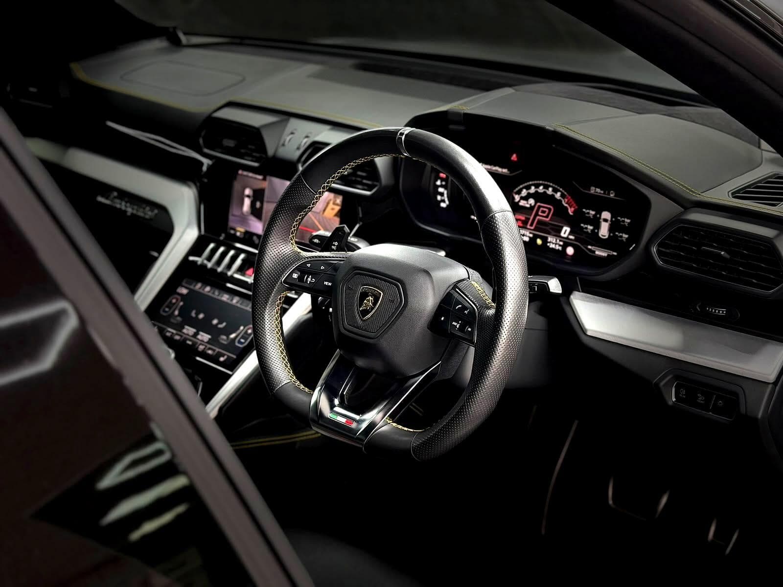 2022 Lamborghini Urus - Thumbnail 34