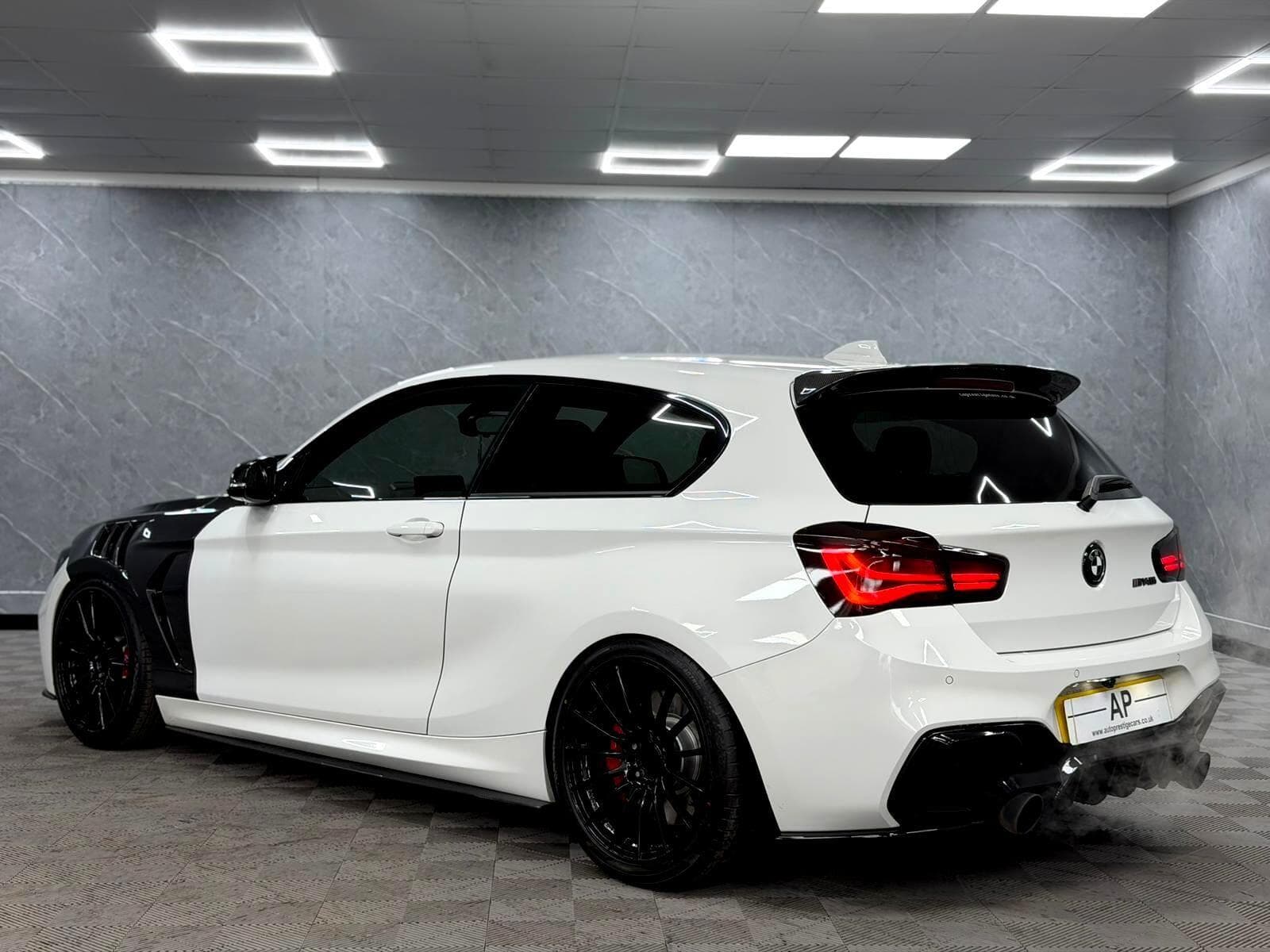 2019 BMW 1 Series - Thumbnail 13
