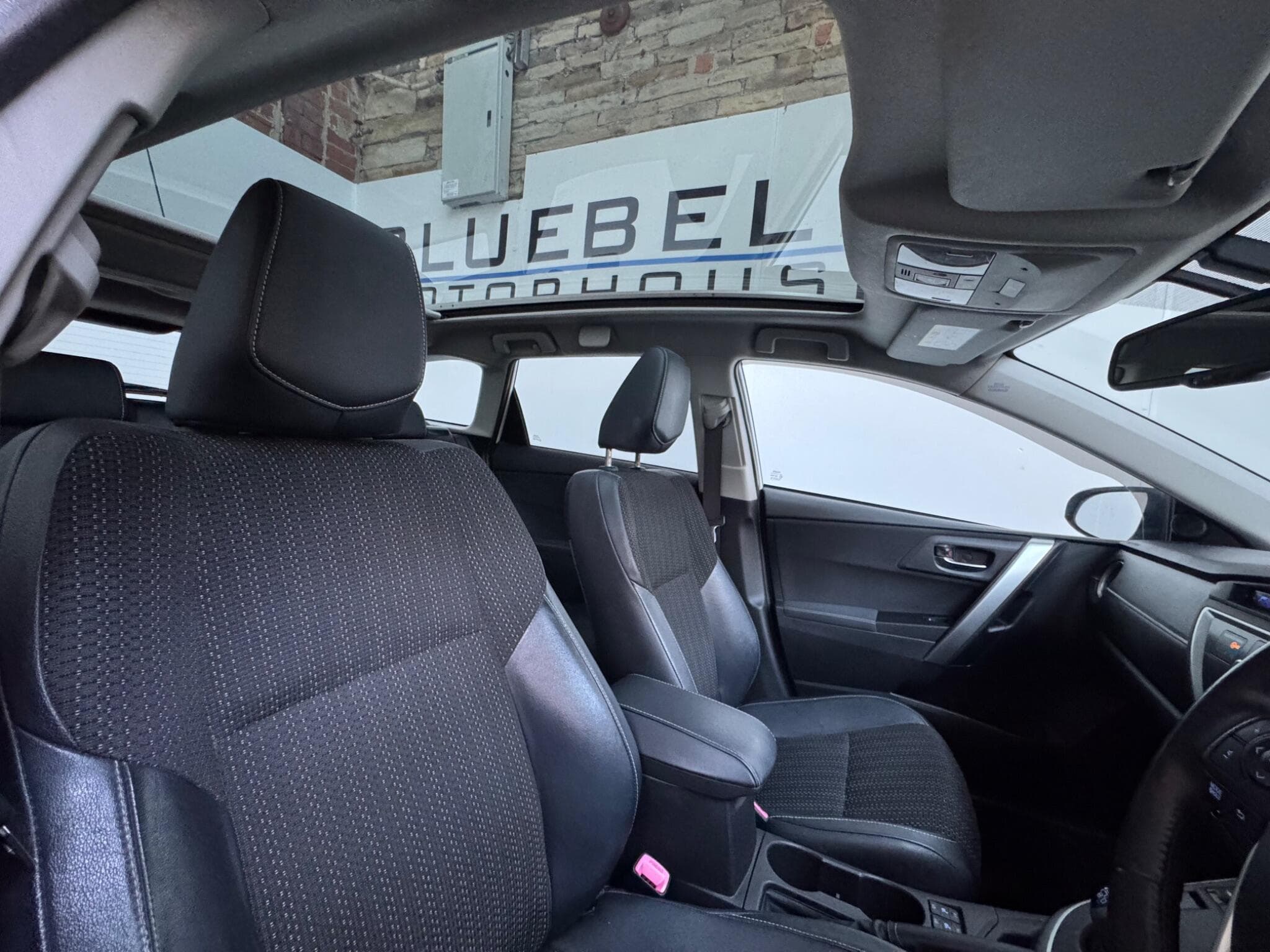 2015 Toyota Auris - Thumbnail 28