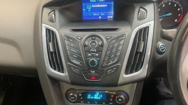 2012 Ford Focus - Thumbnail 7