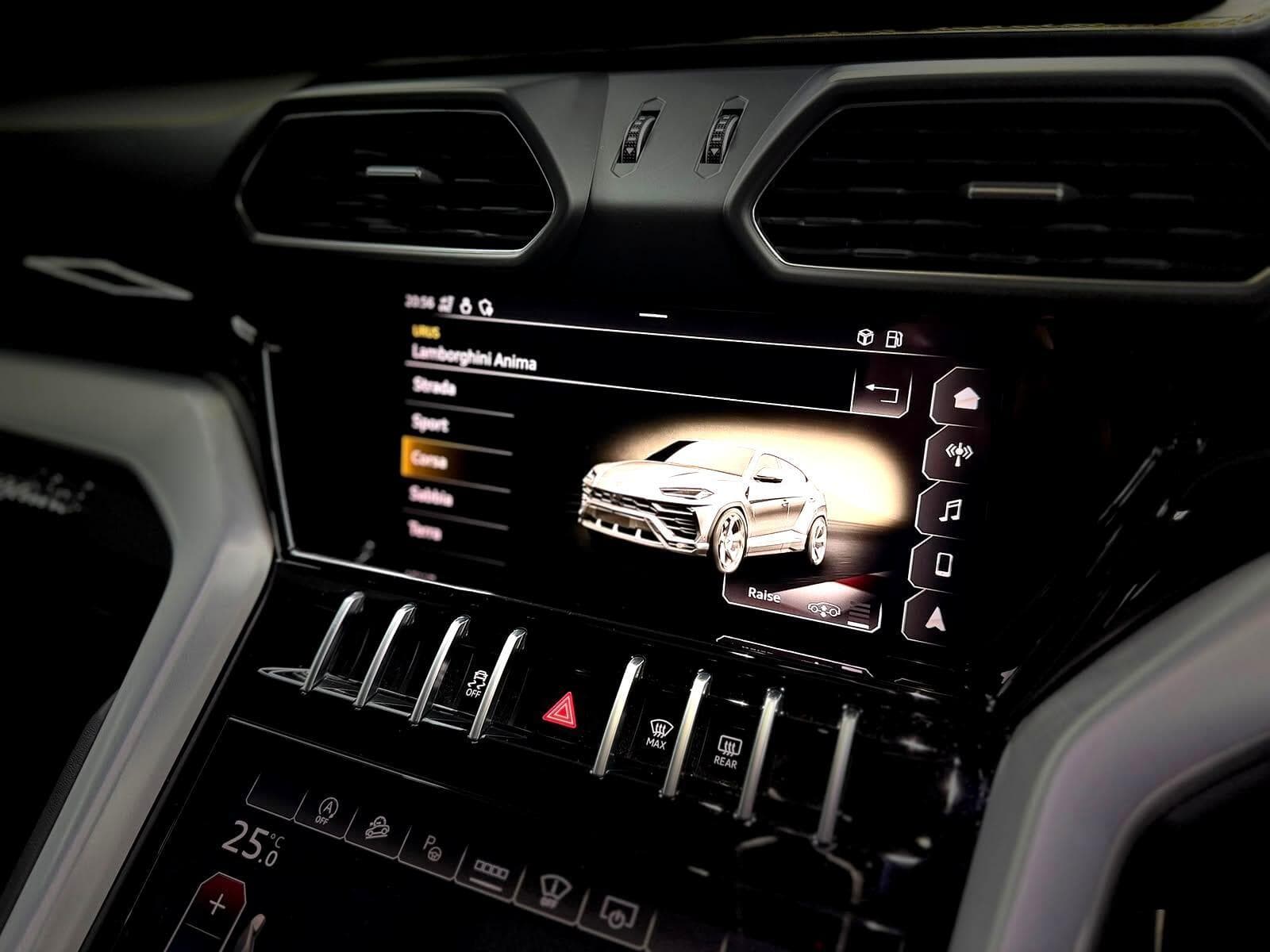 2022 Lamborghini Urus - Thumbnail 62