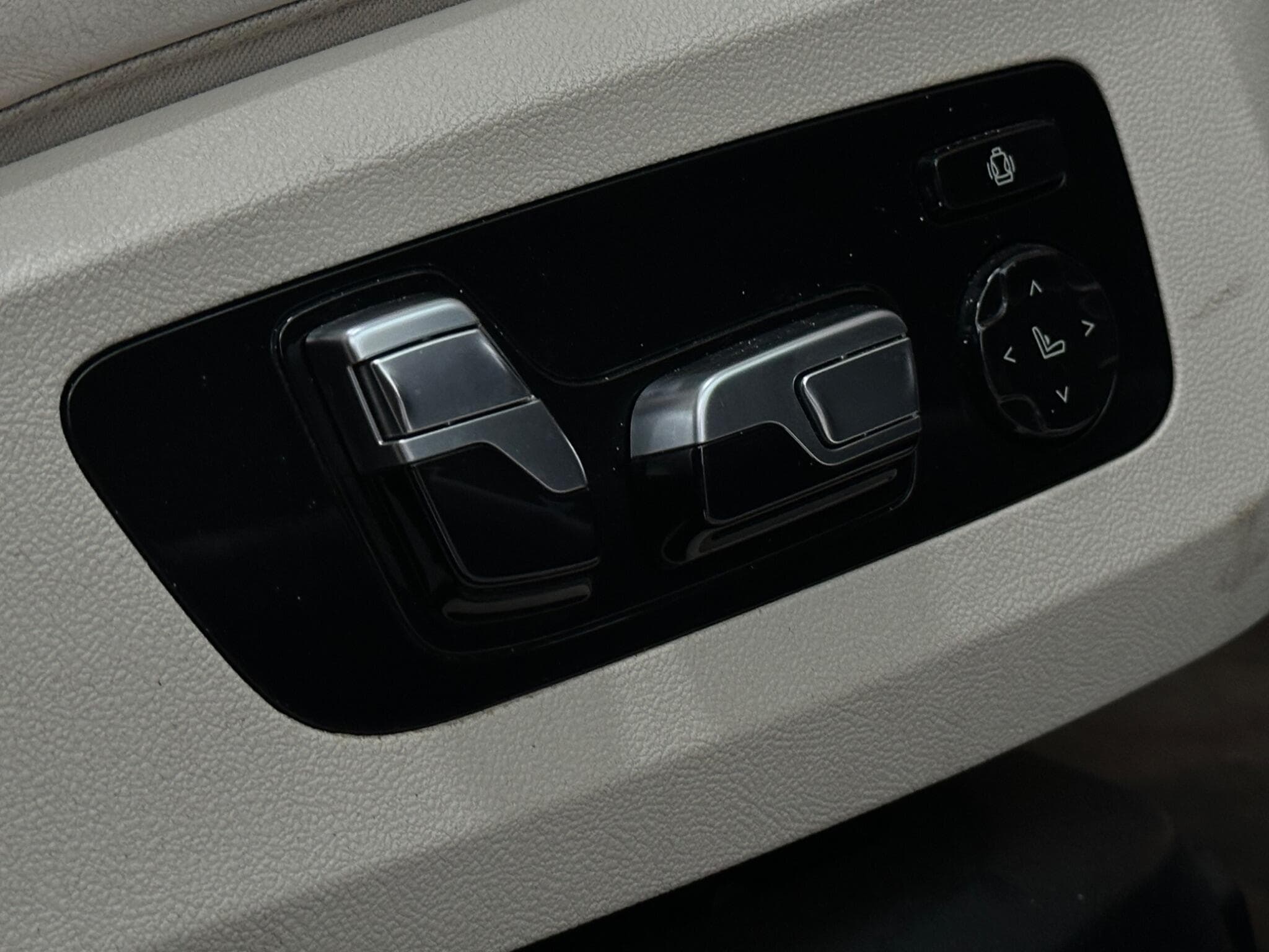 2018 BMW X5 - Thumbnail 34