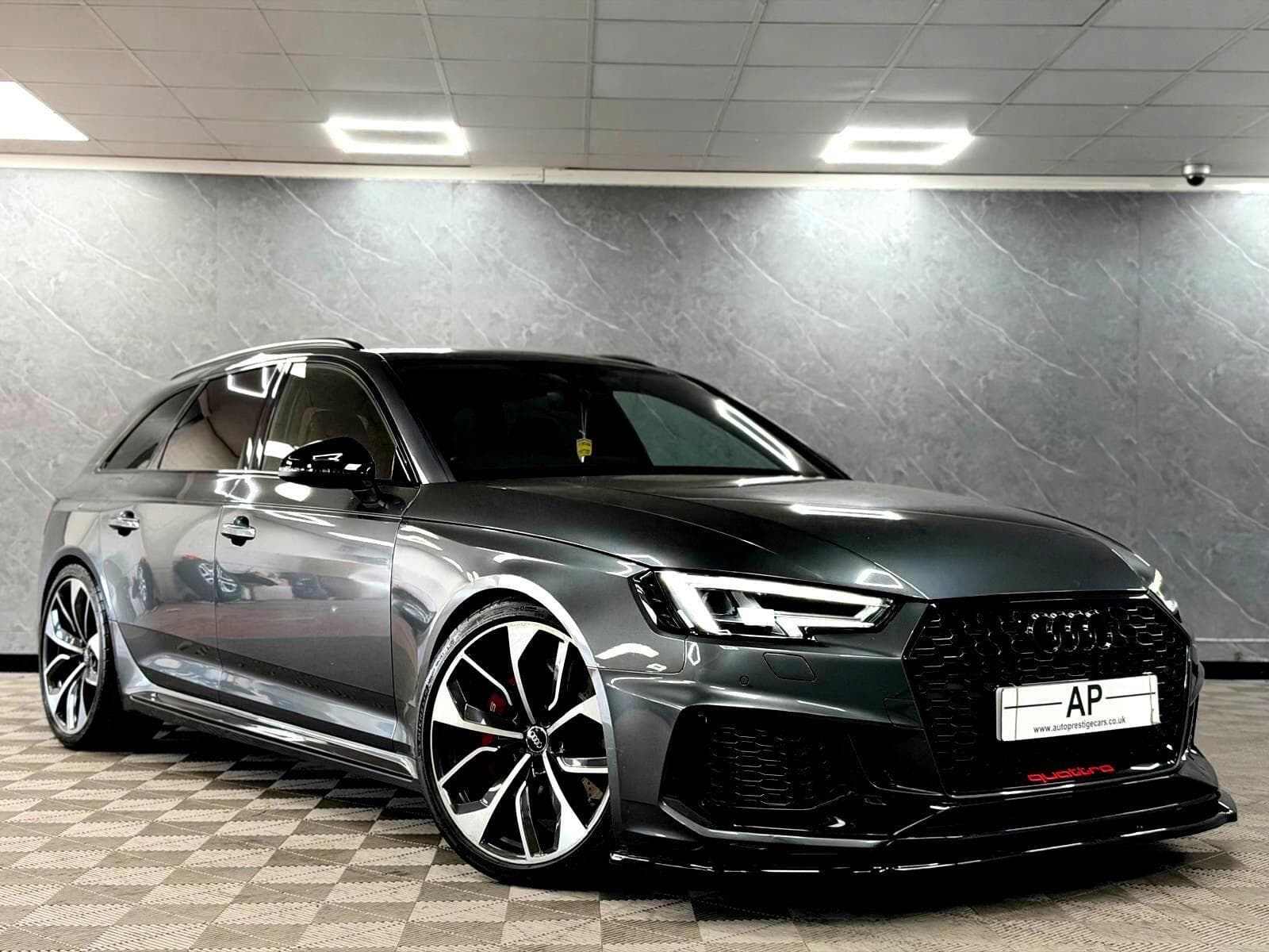 2018 Audi RS4 Avant - Main