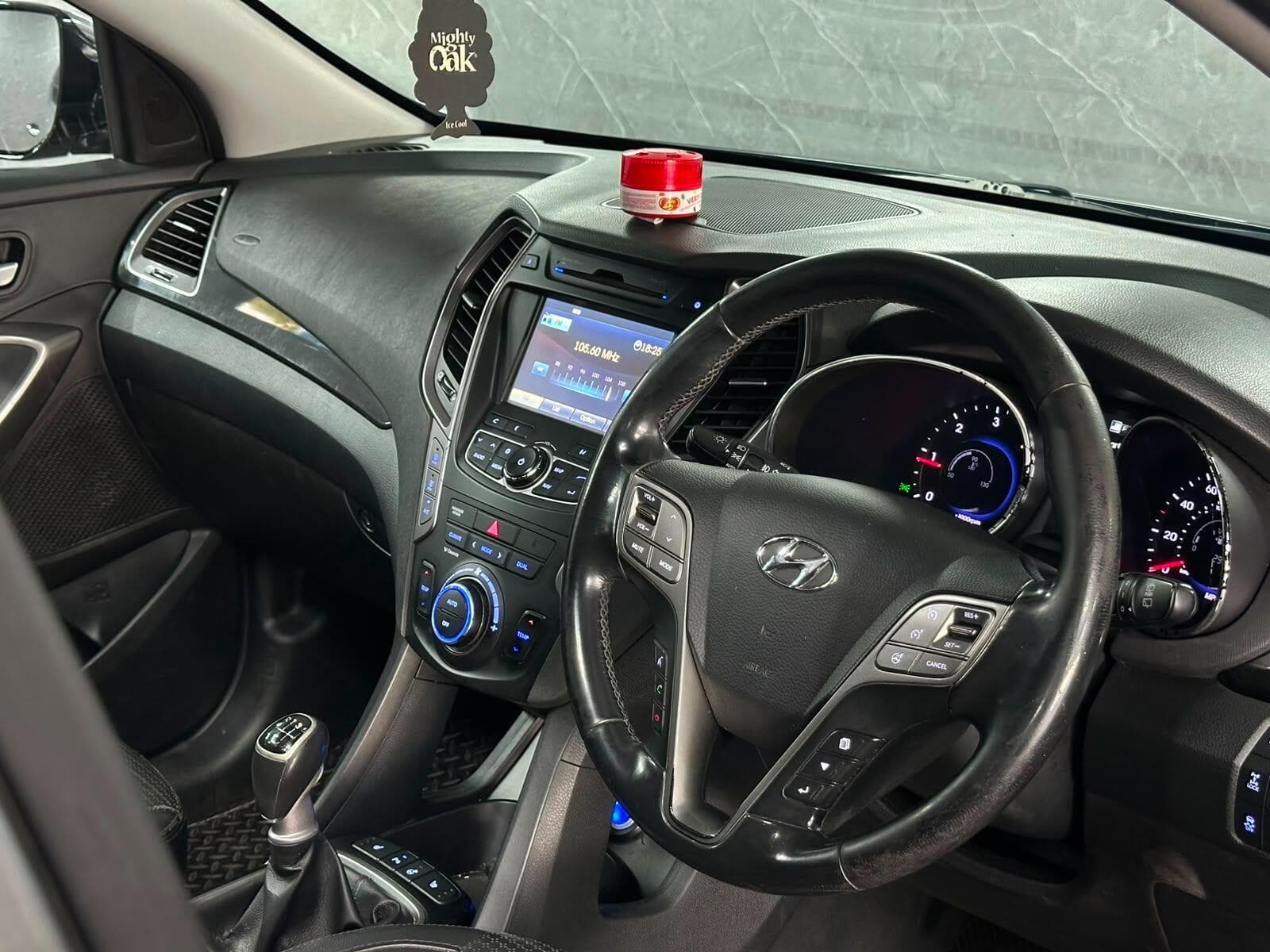 2013 Hyundai Santa Fe - Thumbnail 12