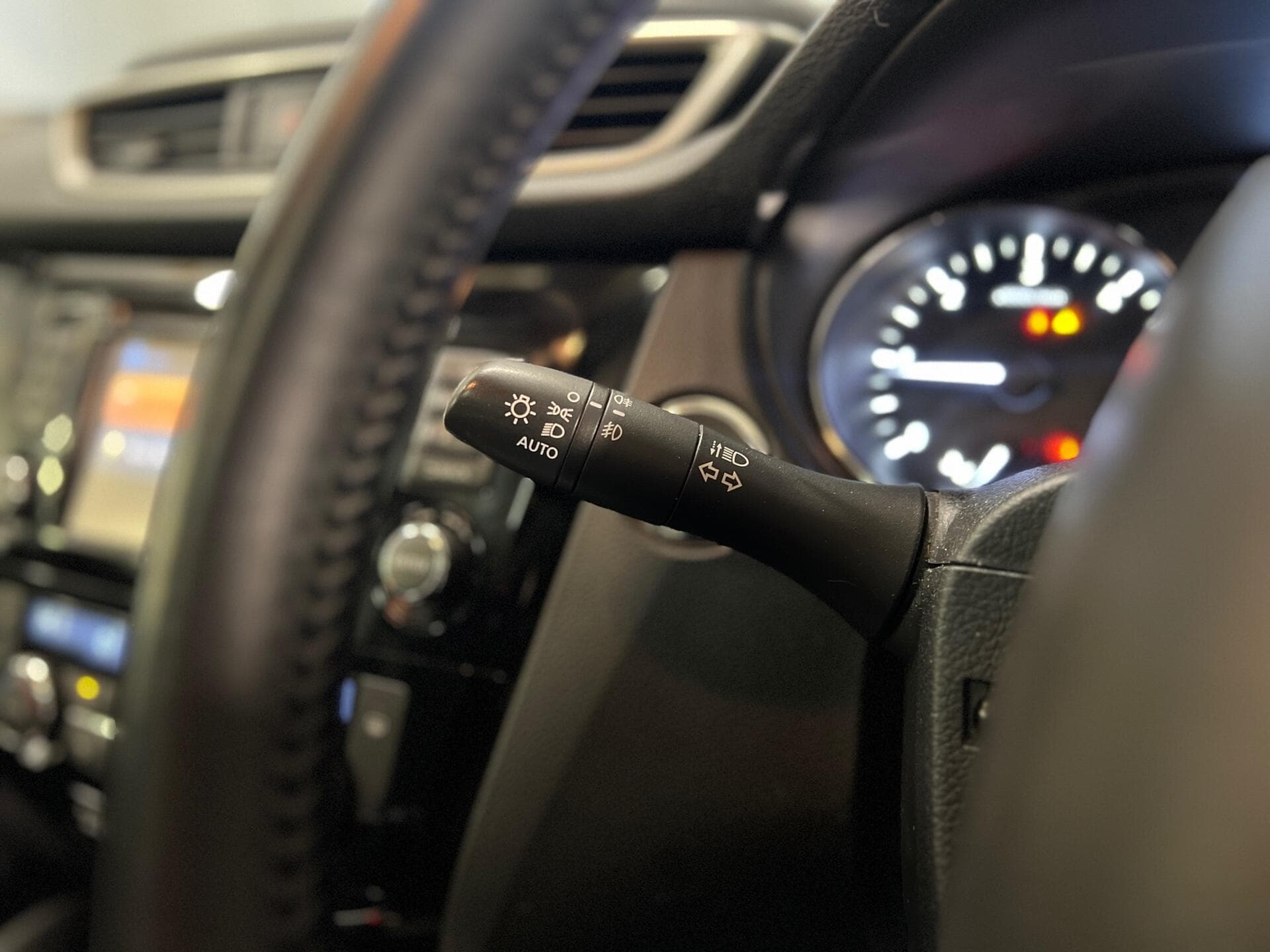 2015 Nissan Qashqai - Thumbnail 32