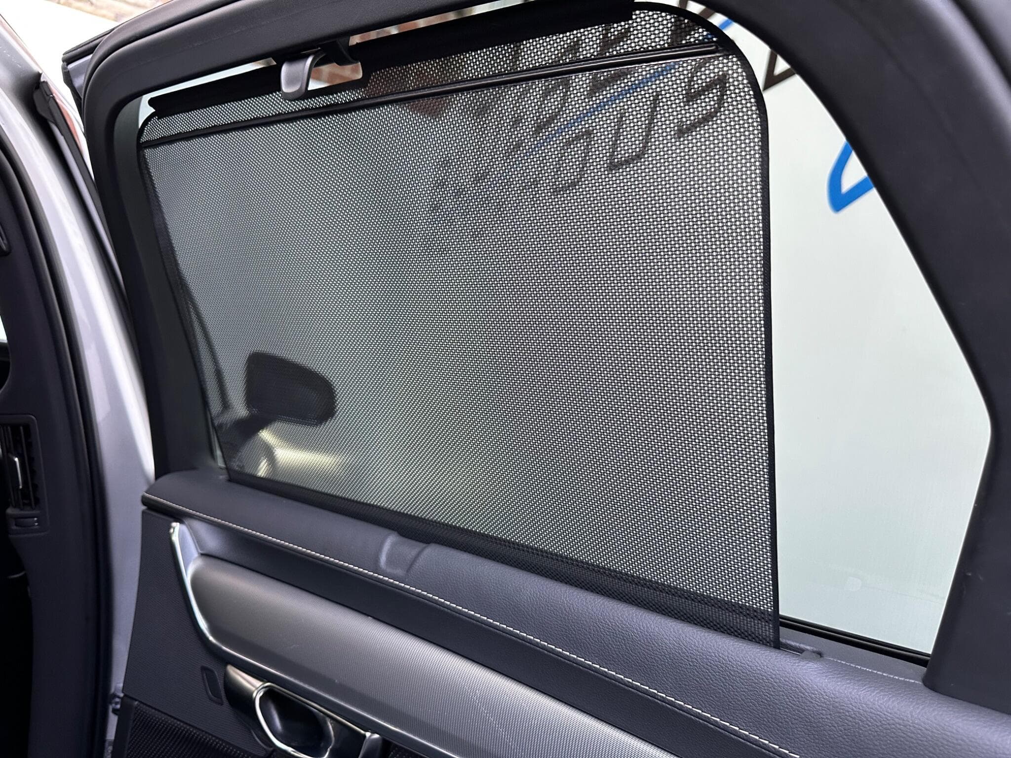 2020 Volvo V90 - Thumbnail 25