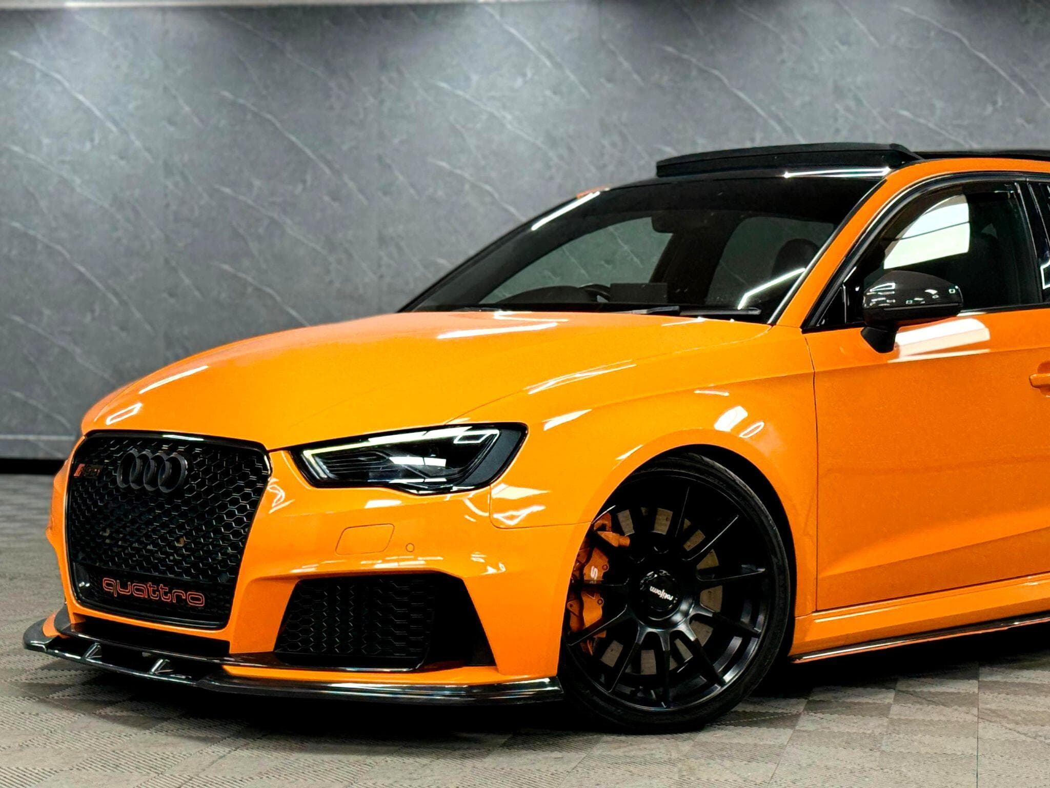 2015 Audi RS3 - Thumbnail 17