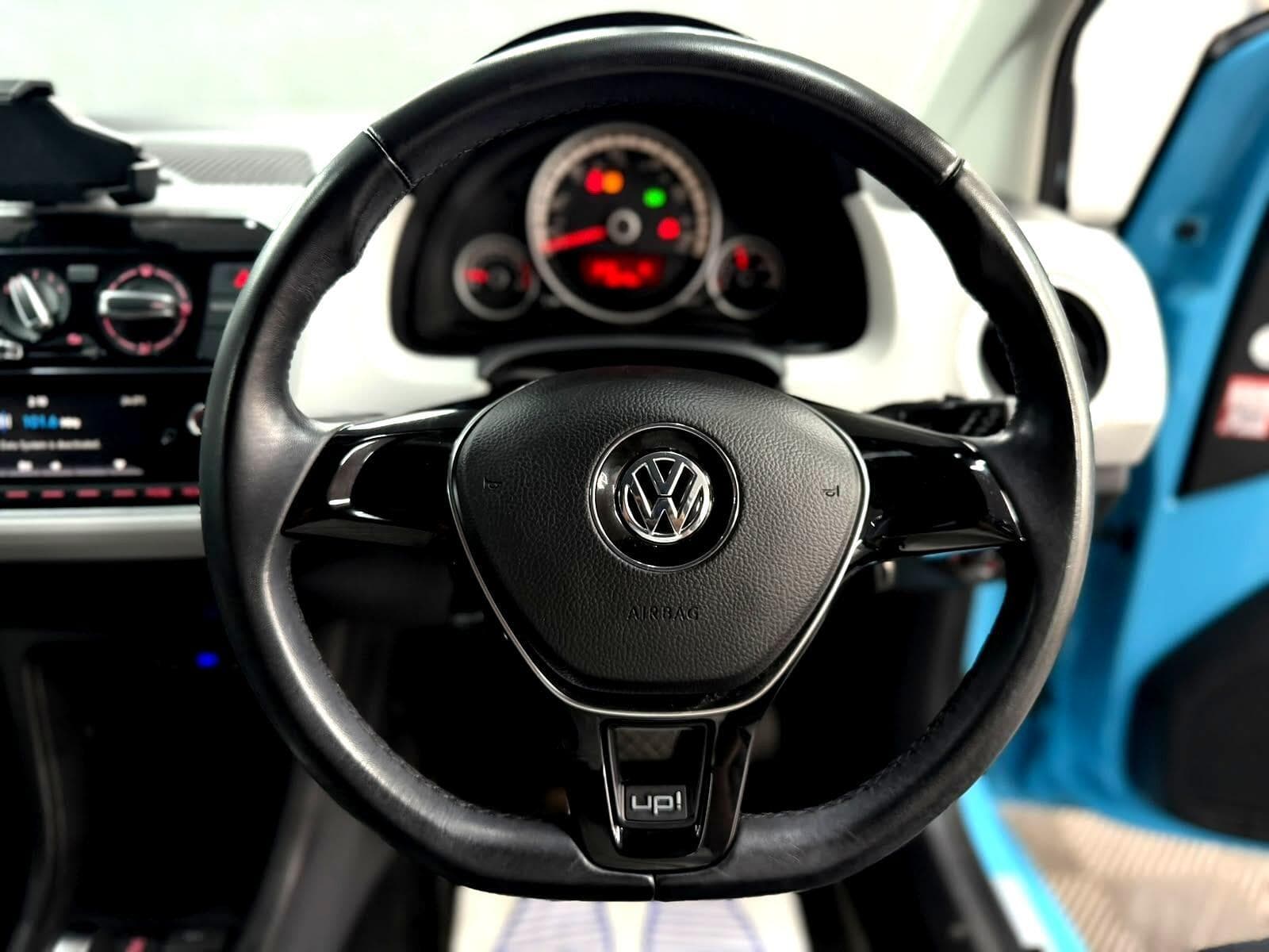 2019 Volkswagen up! - Thumbnail 37