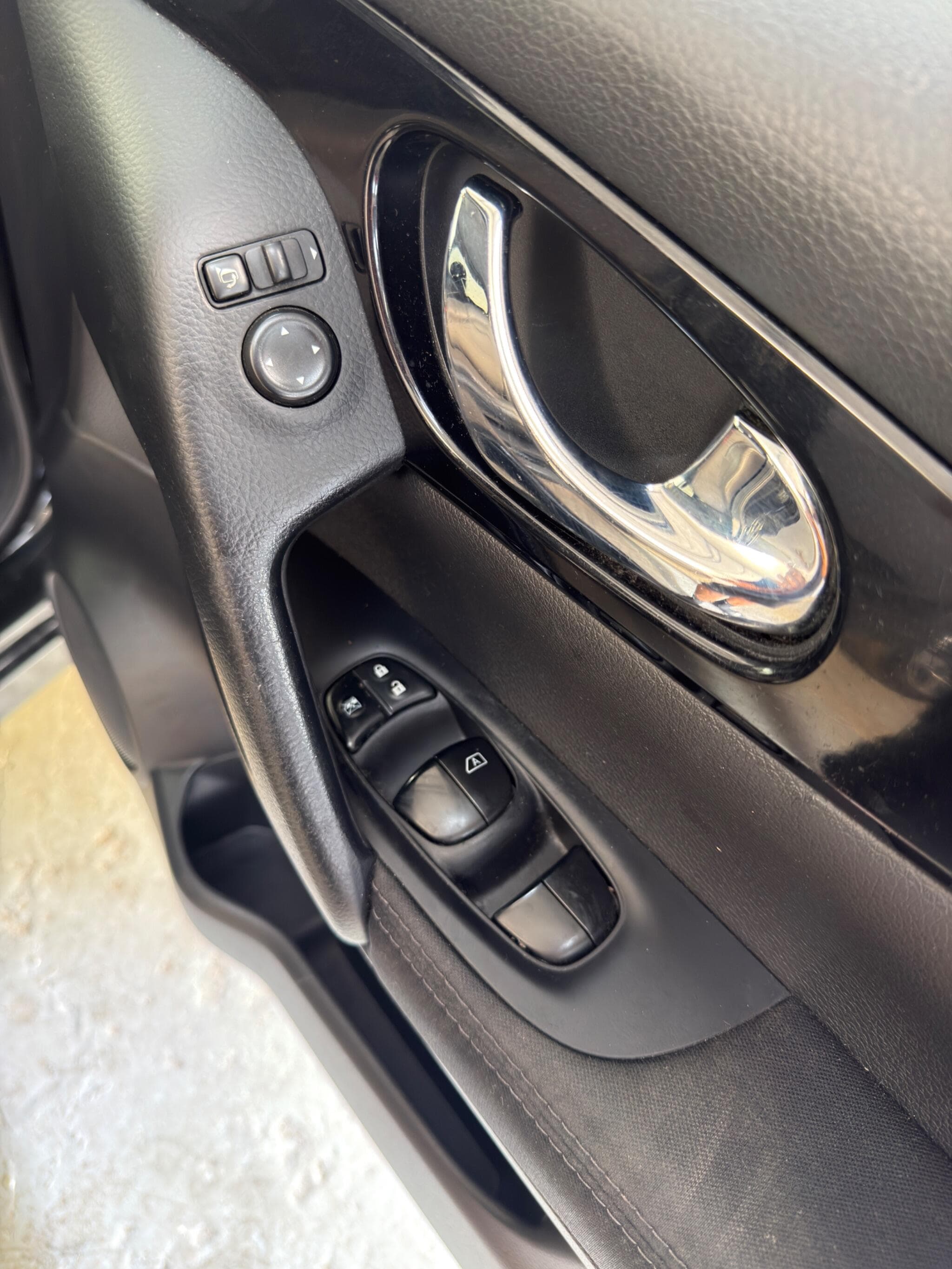 2015 Nissan Qashqai - Thumbnail 15