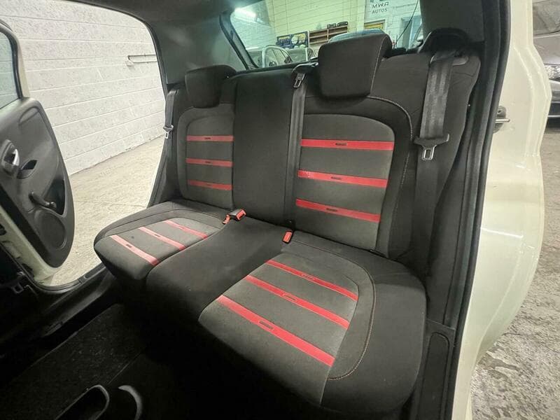 2010 Fiat Punto Evo - Thumbnail 41