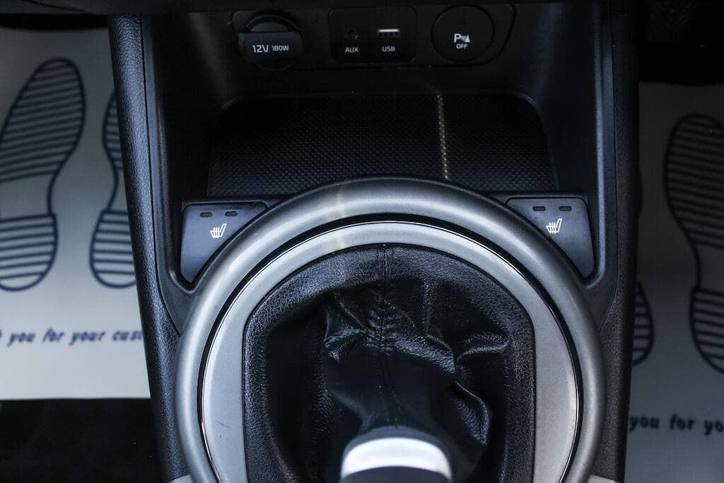 2015 Kia Sportage - Thumbnail 28