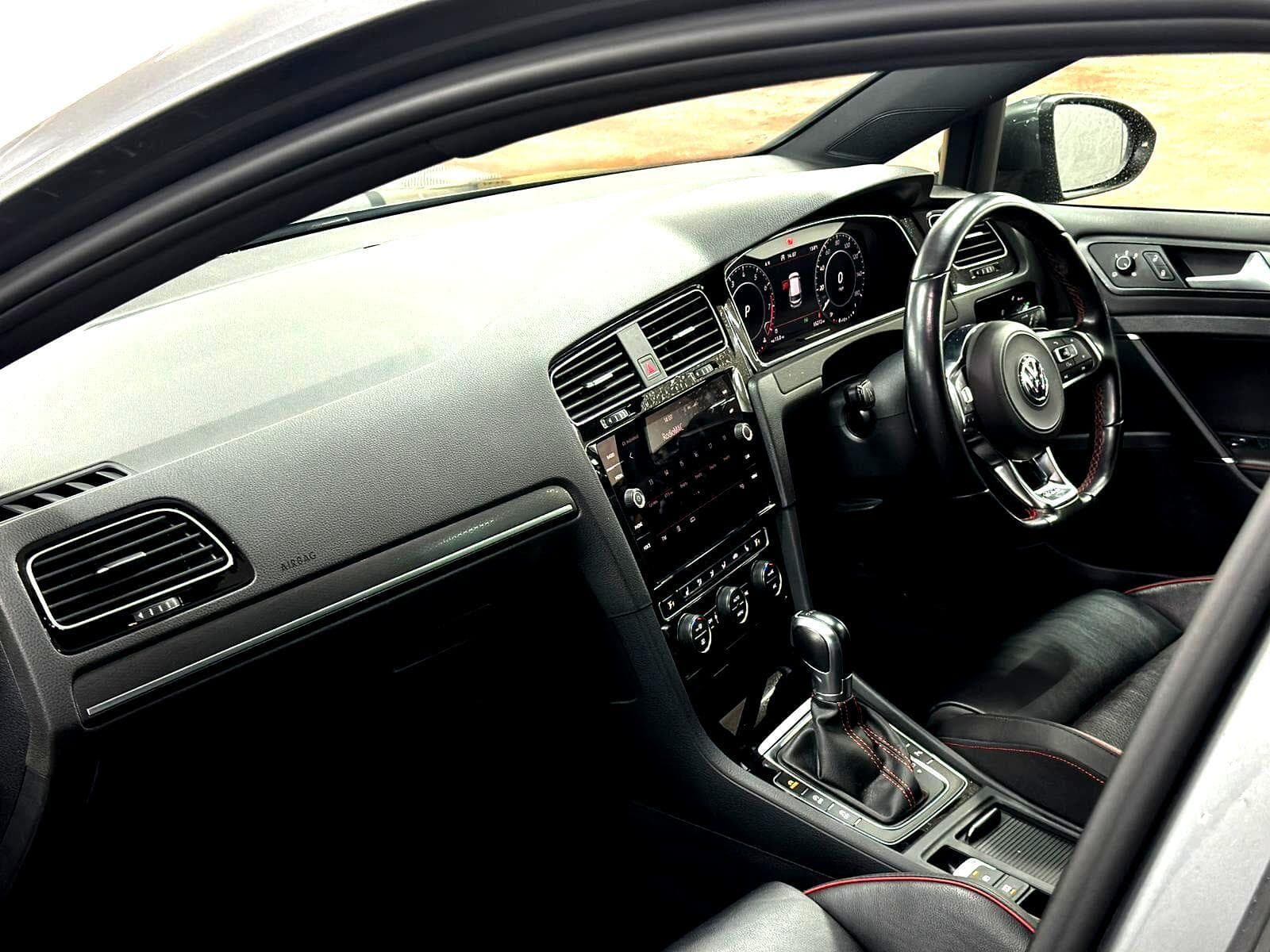 2018 Volkswagen Golf - Thumbnail 30